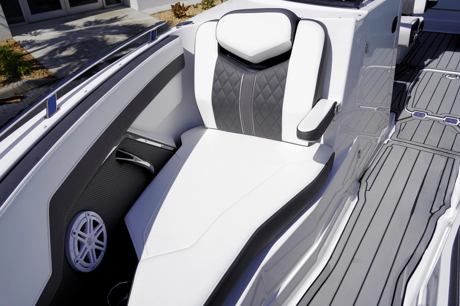 2023 Monterey 275SS