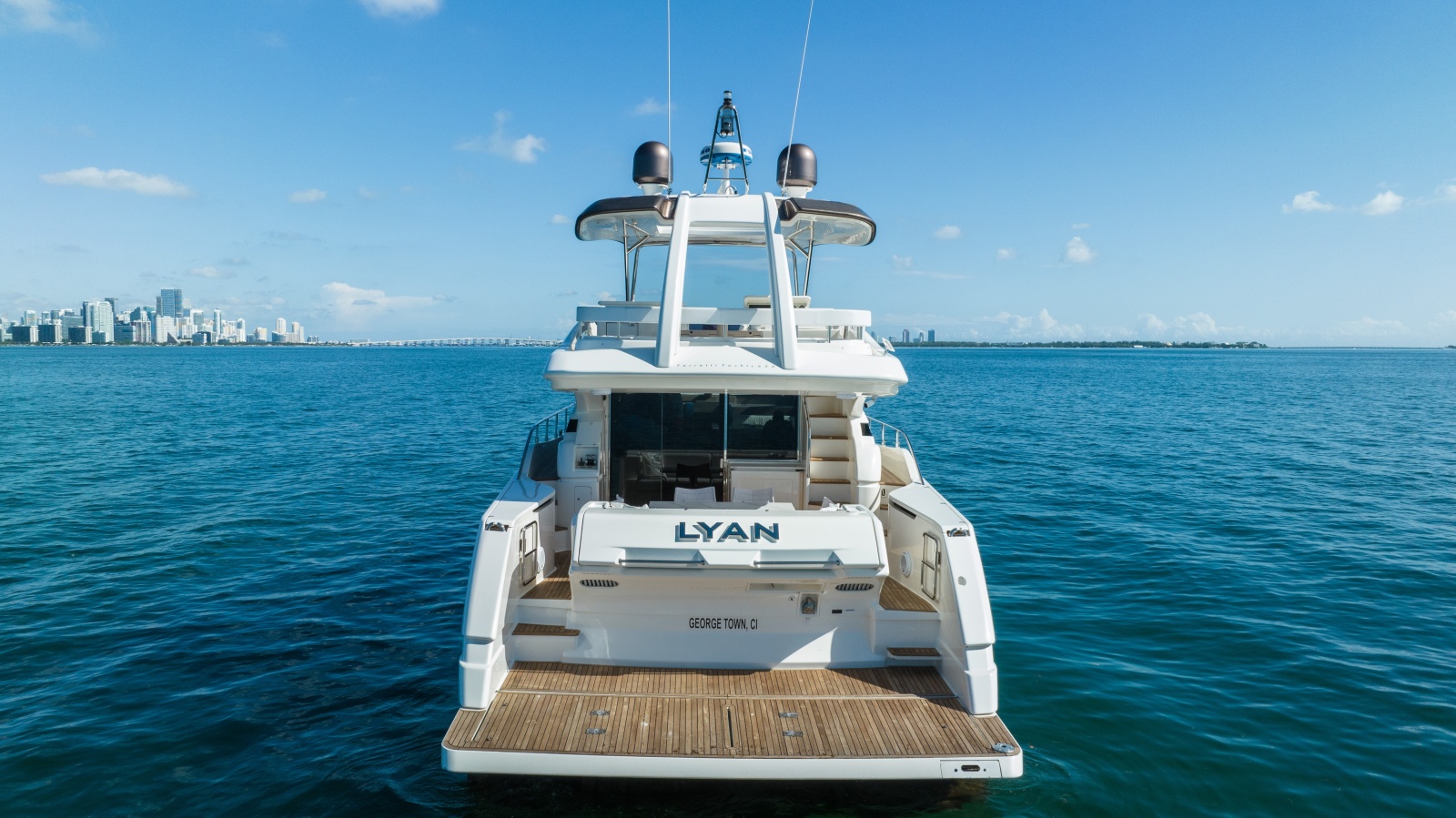 2016 Ferretti Yachts