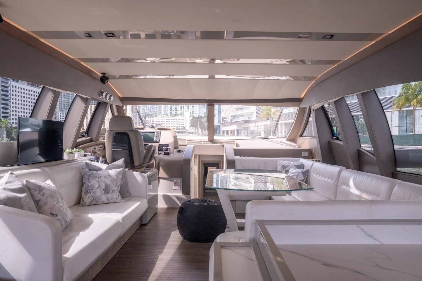 2016 Ferretti Yachts 
