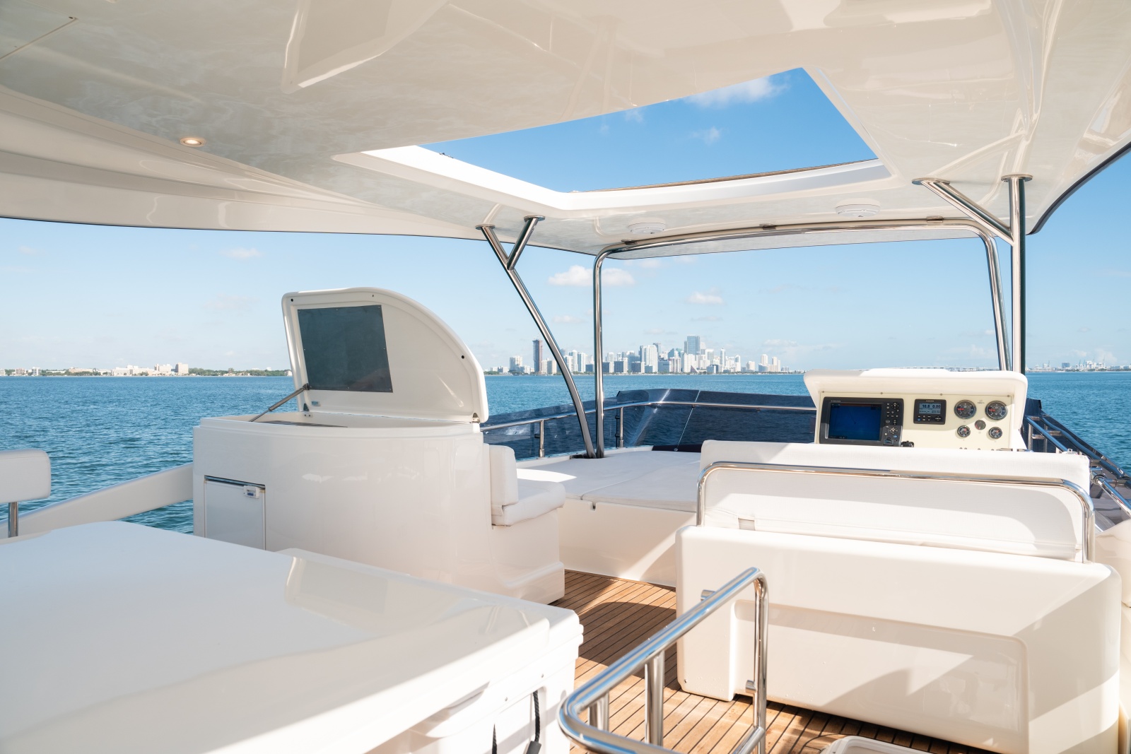 2016 Ferretti Yachts