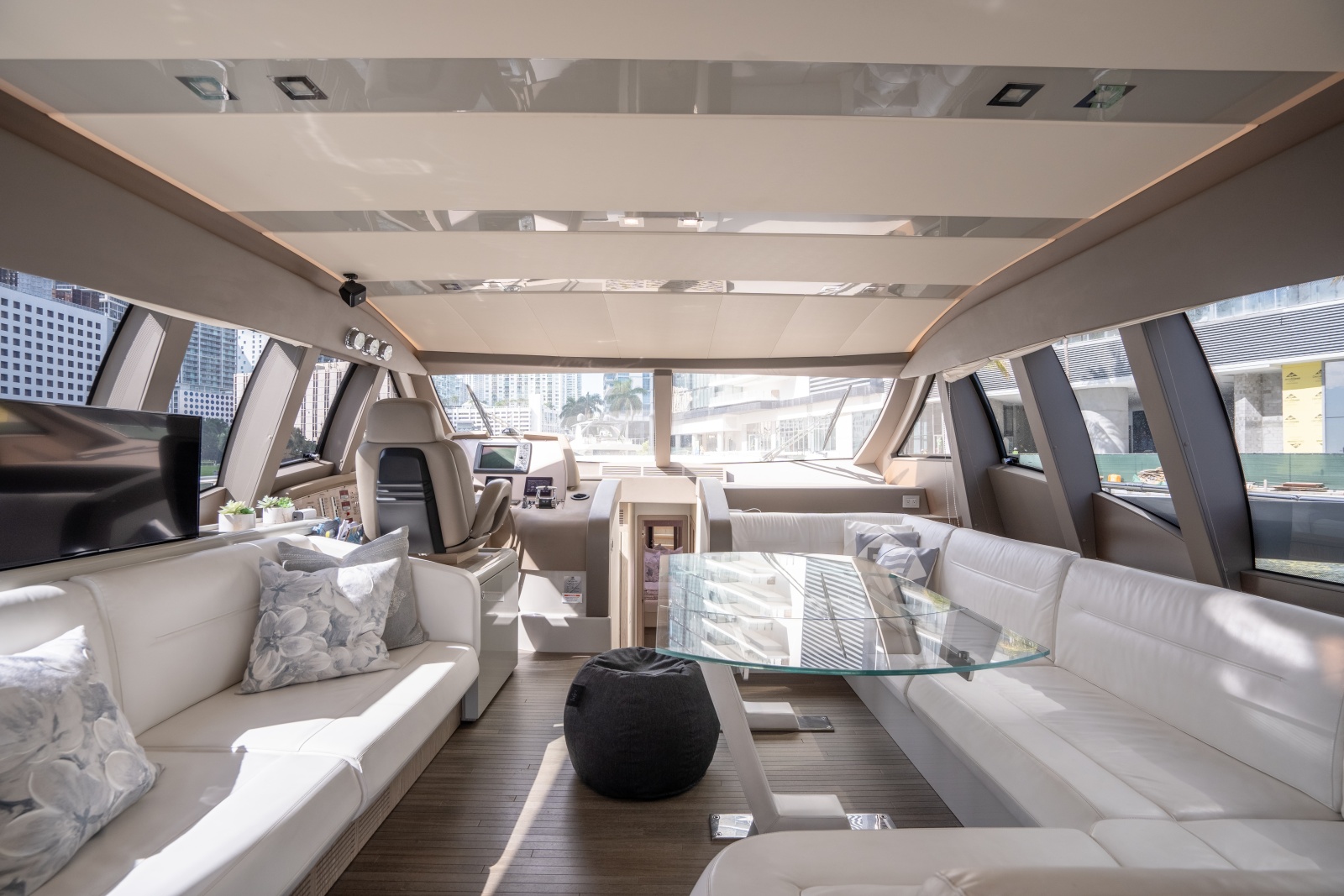 2016 Ferretti Yachts