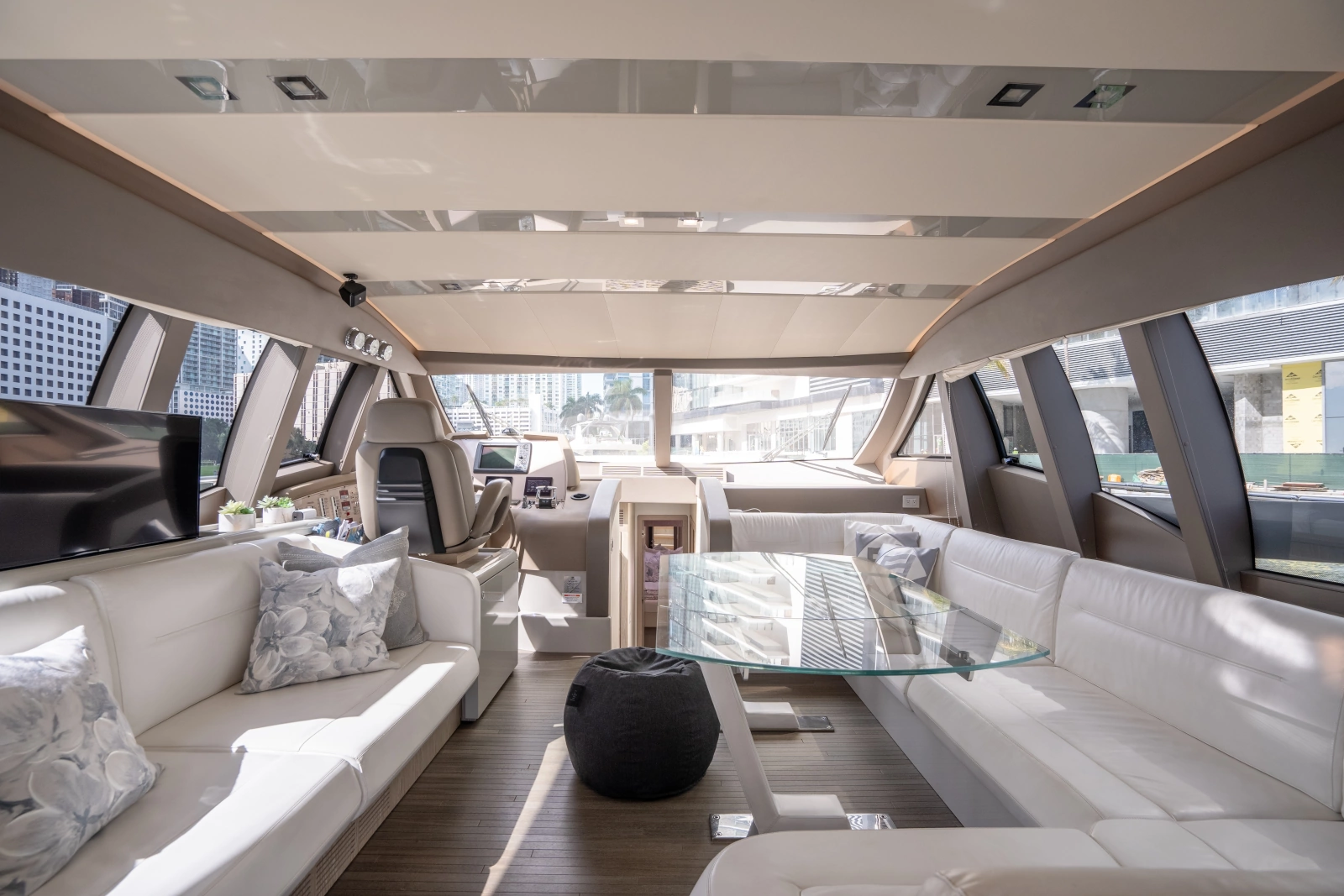2016 Ferretti Yachts 