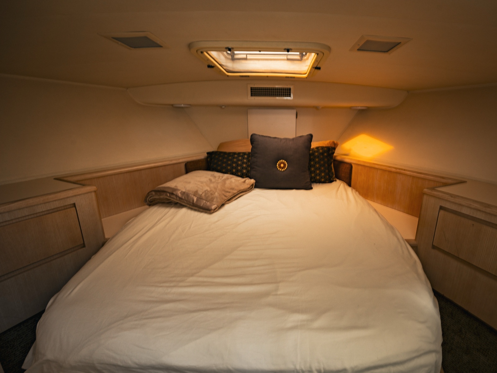 1995 Hatteras 52 Cockpit Motor Yacht — ALL ABOUT MEEEEE