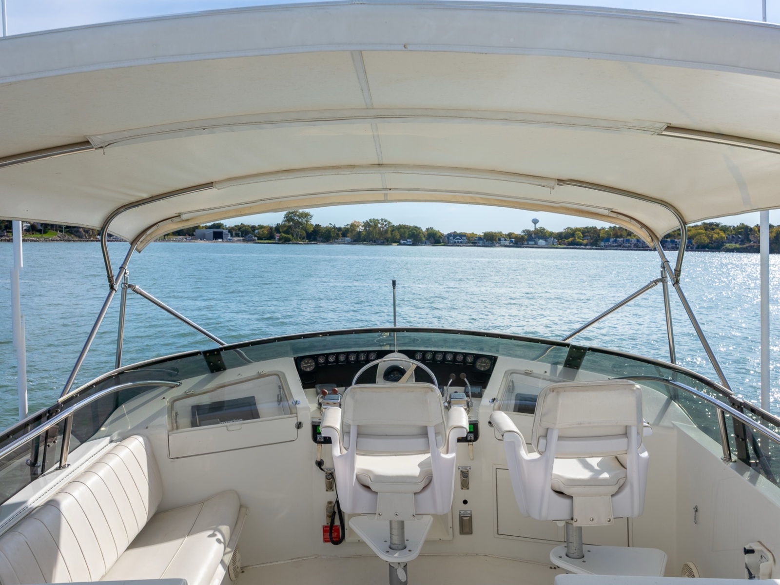 1995 Hatteras 52 Cockpit Motor Yacht — ALL ABOUT MEEEEE