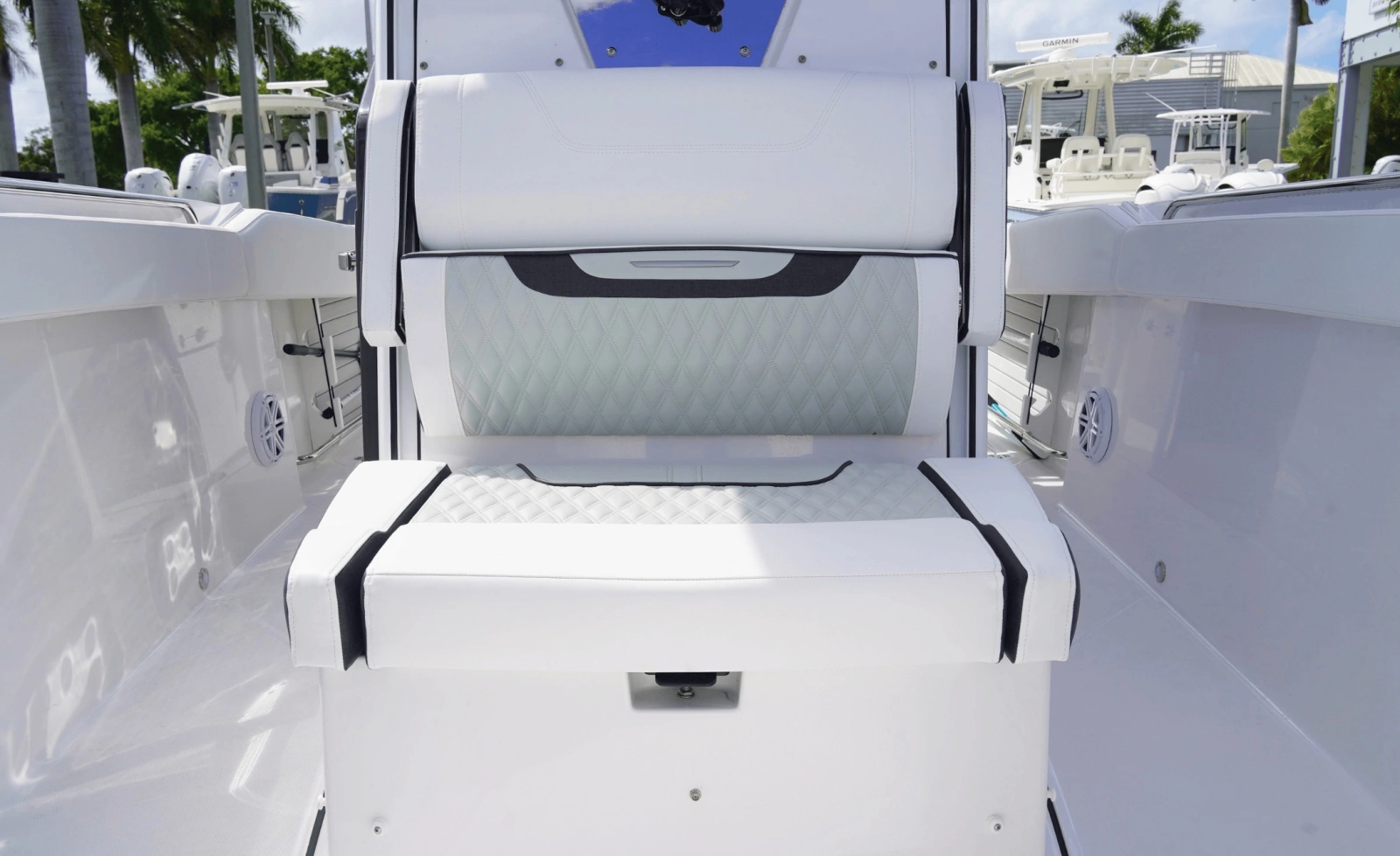 2025 Blackfin 272CC