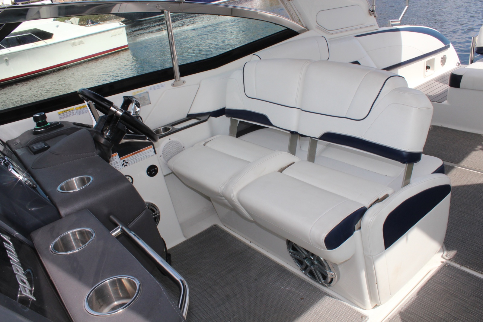 Helm Seating