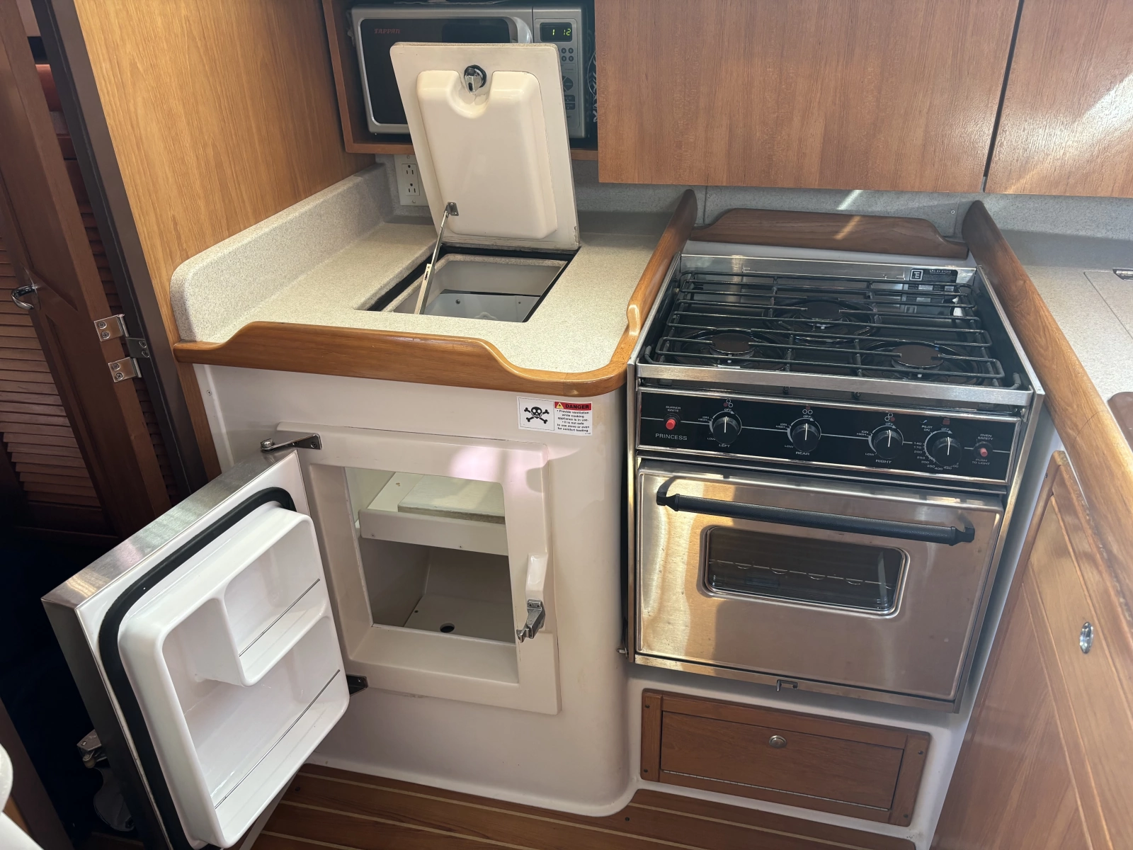 2007 Catalina 387