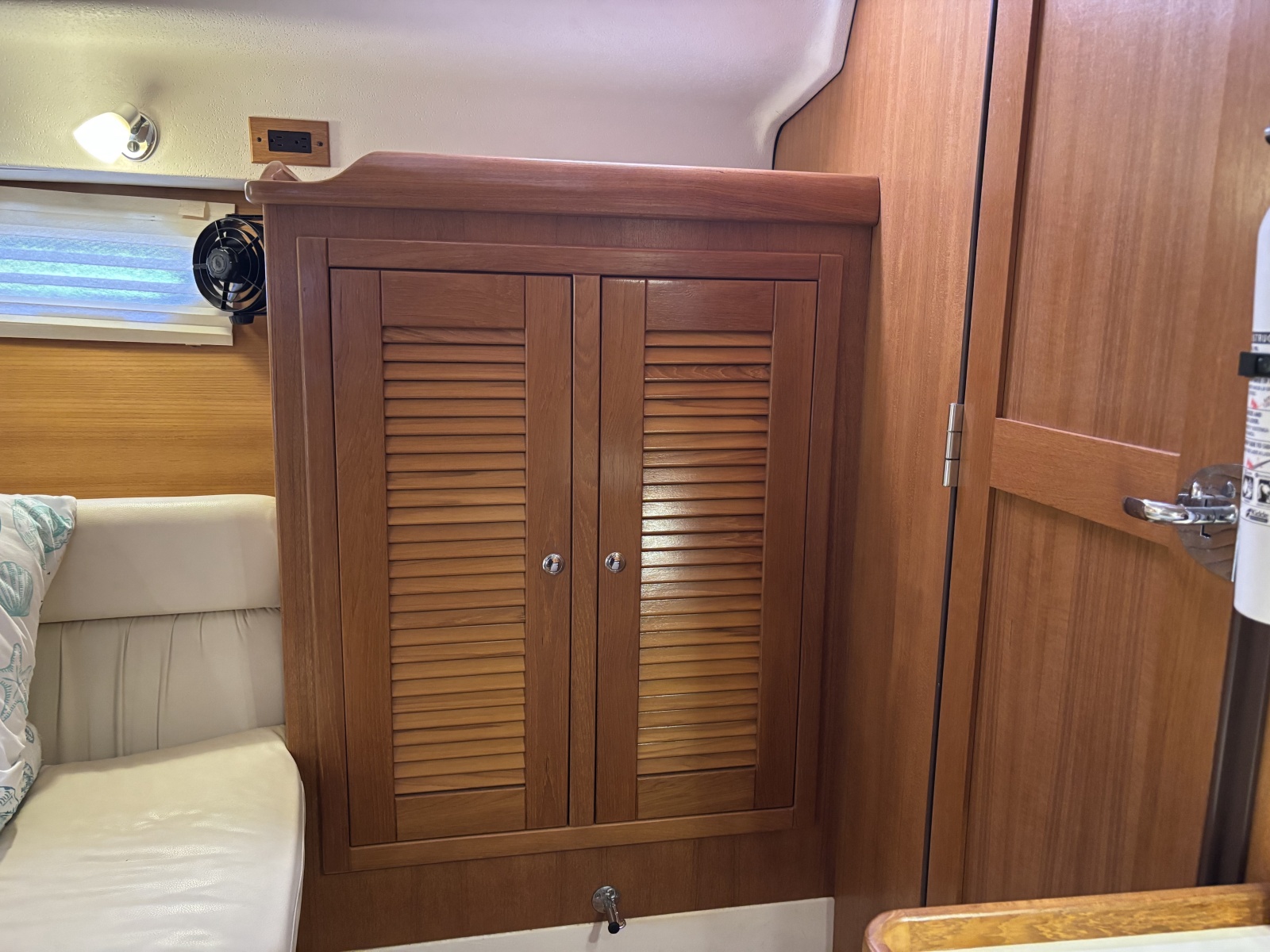2007 Catalina 387 — The Wicked