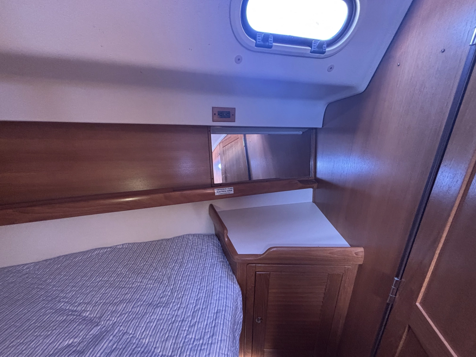 2007 Catalina 387