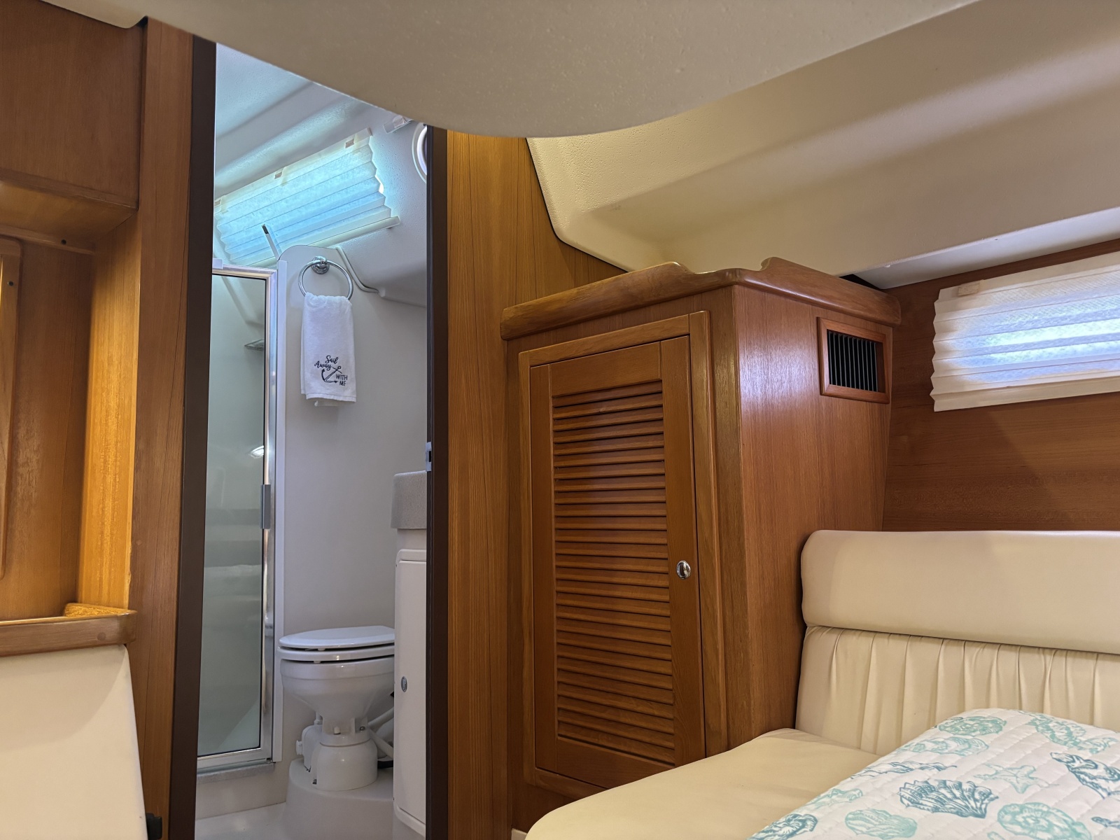 2007 Catalina 387 — The Wicked