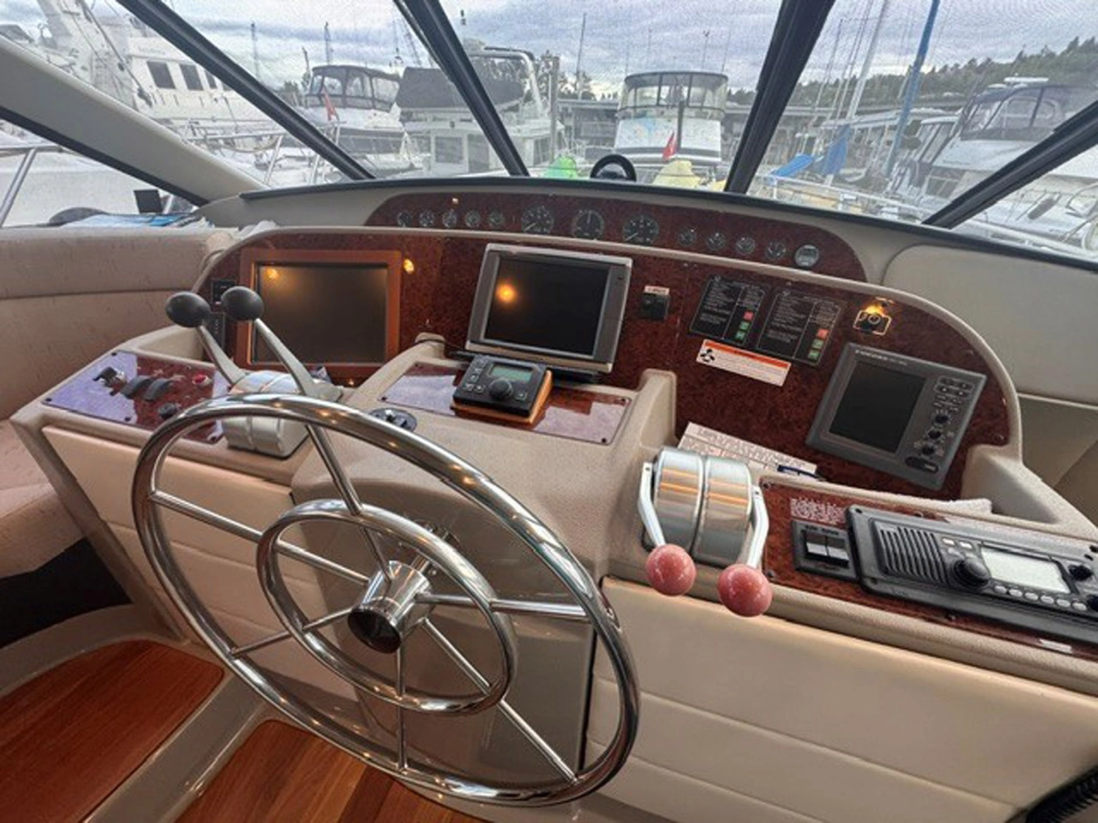 2000 Bayliner 5288 Pilot House Motoryacht