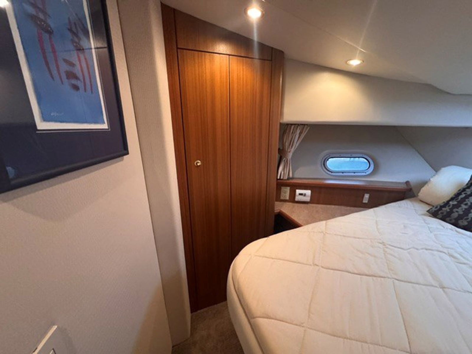 2000 Bayliner 5288 Pilot House Motoryacht — Trading Places