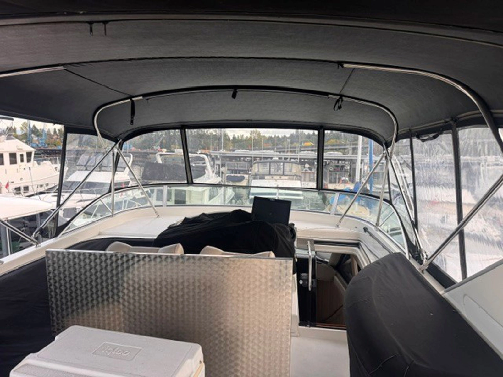 2000 Bayliner 5288 Pilot House Motoryacht