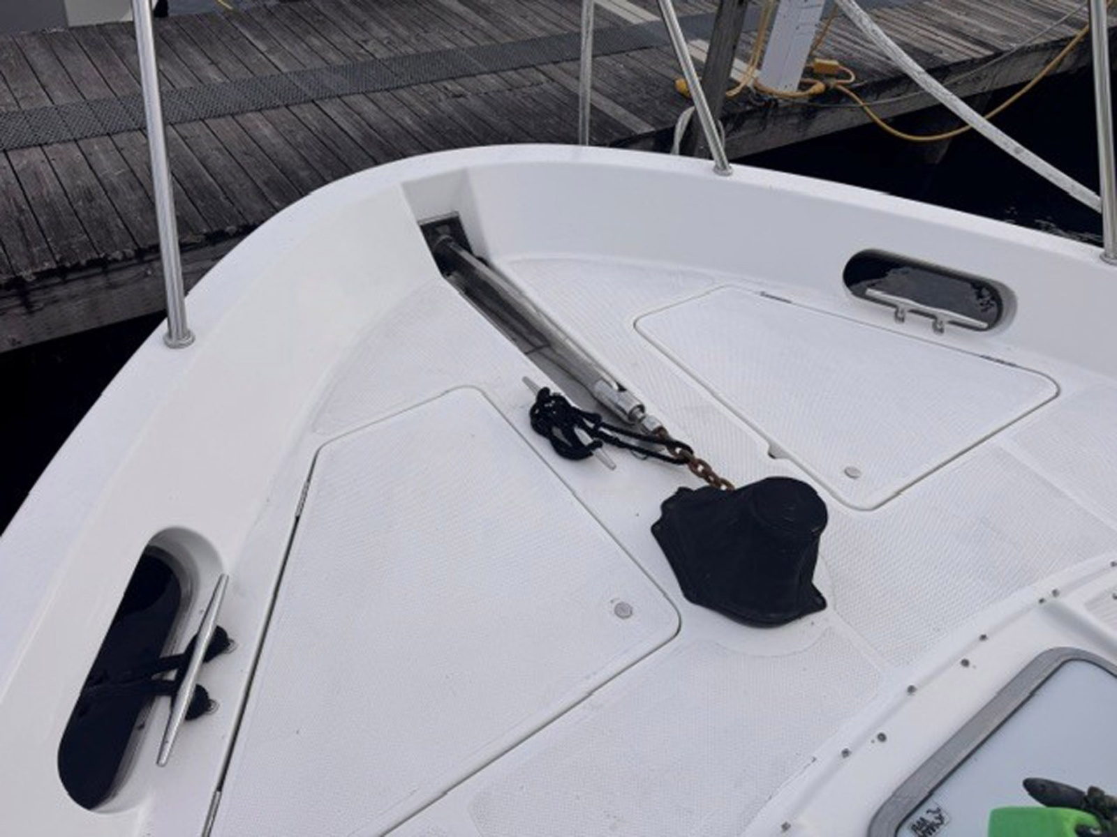 2000 Bayliner 5288 Pilot House Motoryacht — Trading Places