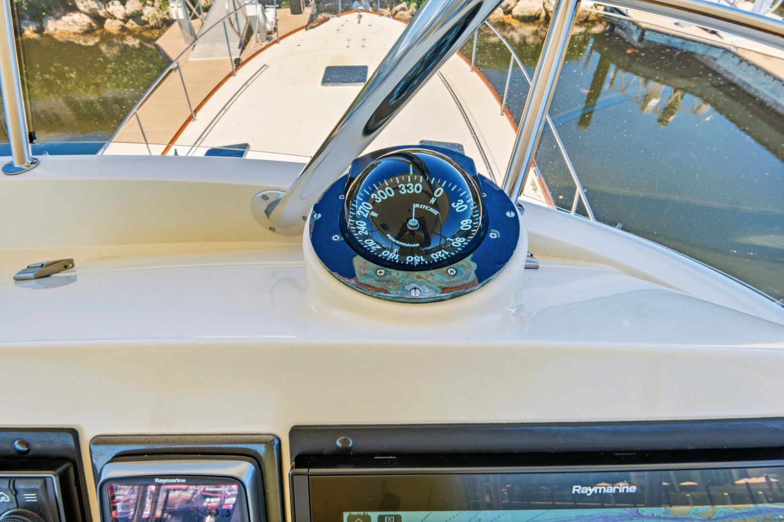 2007 Hinckley Talaria 55MY