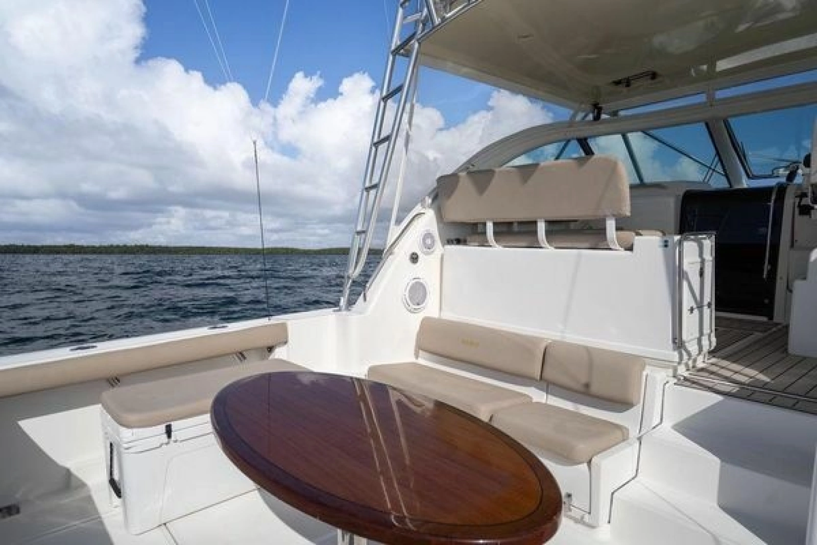2005 Tiara Yachts 4200 Open