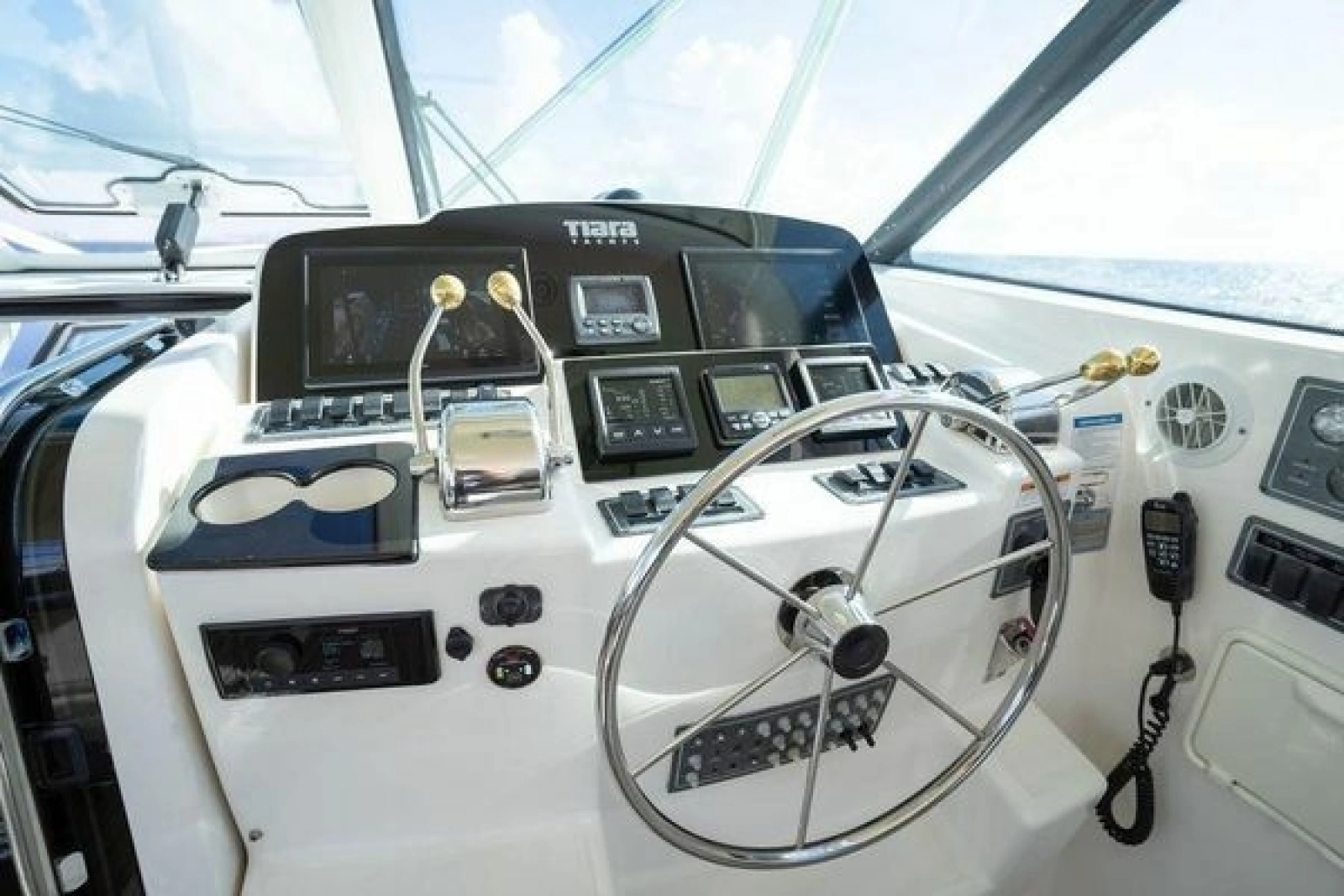 2005 Tiara Yachts 4200 Open