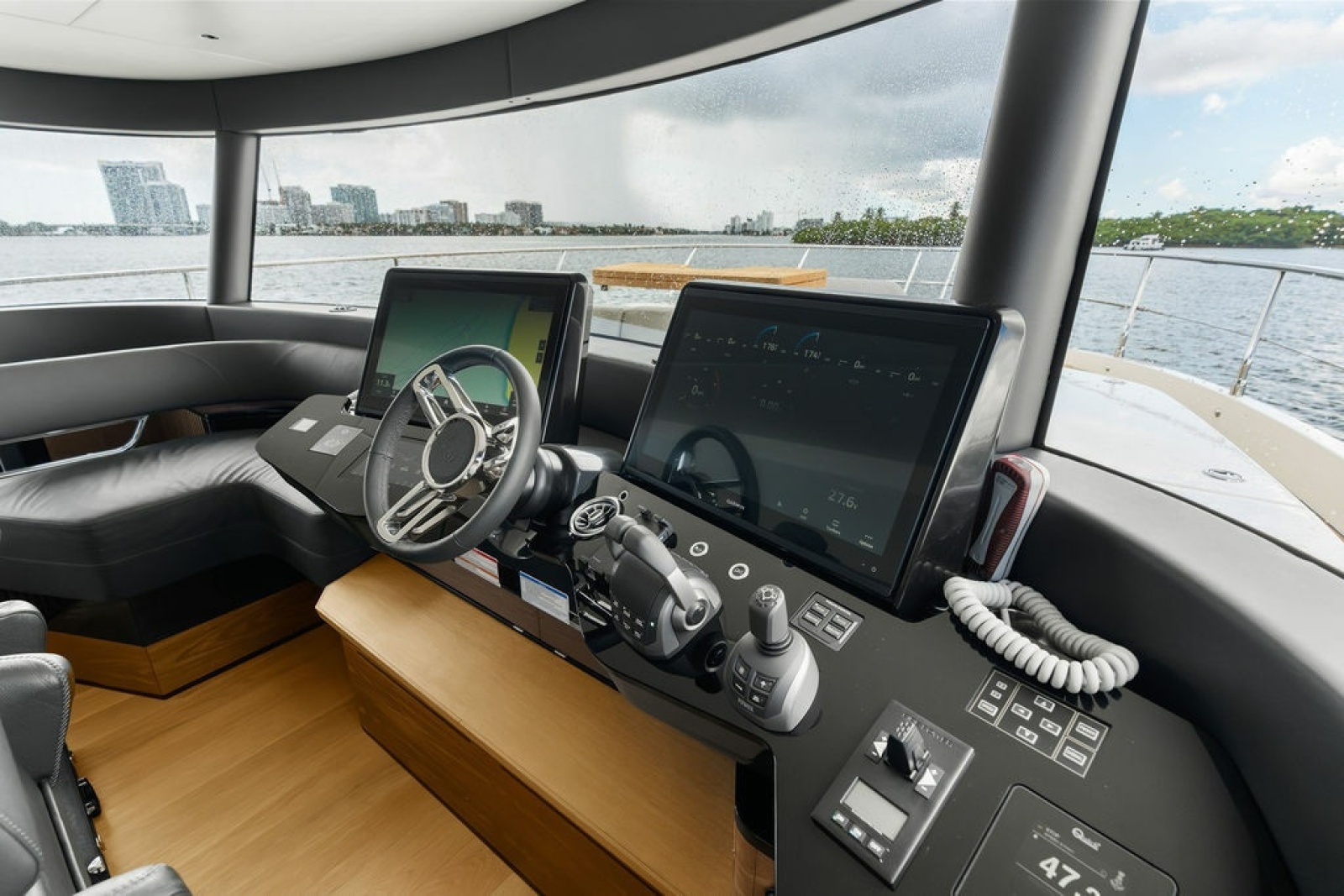 2023 Absolute Navetta 64