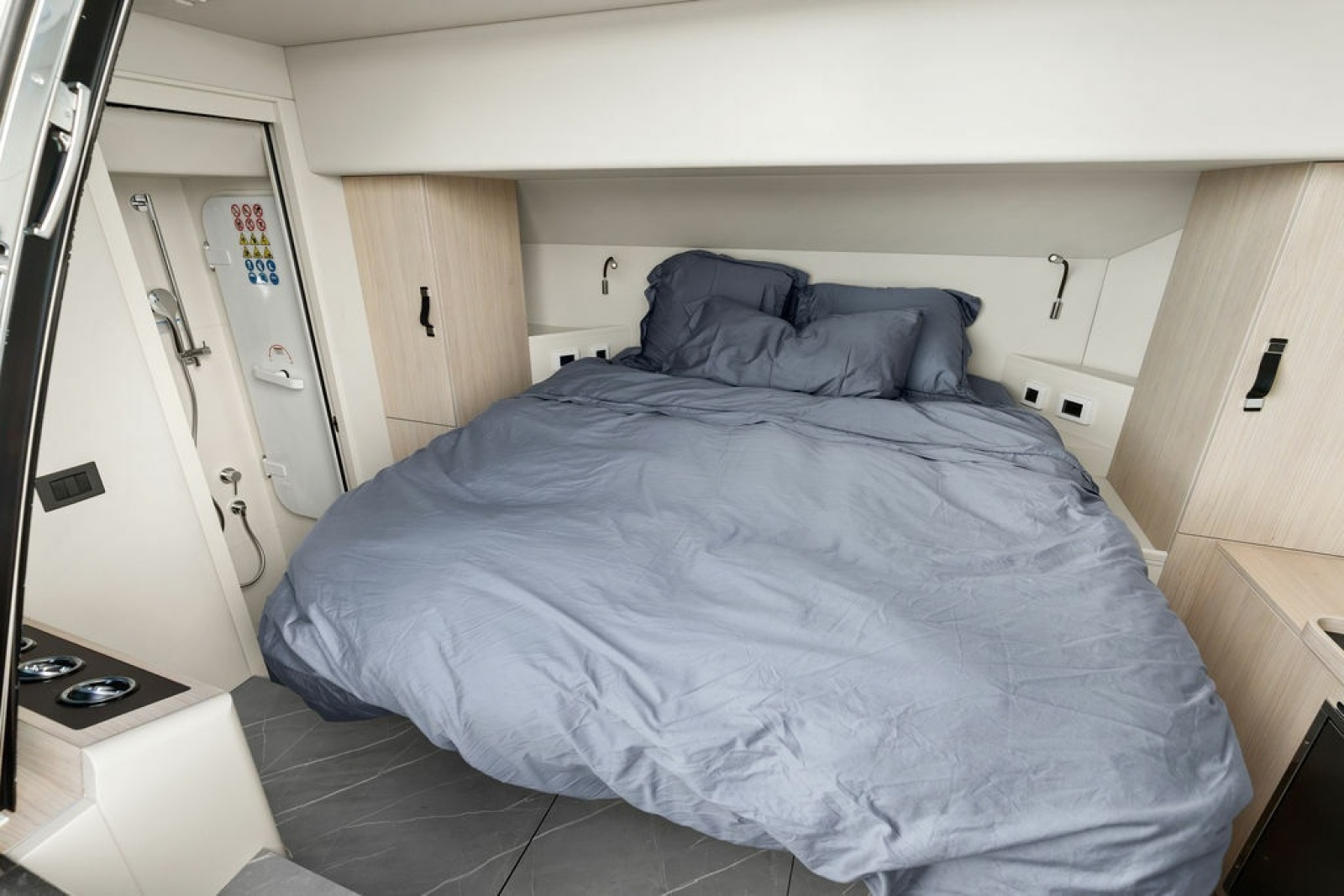 2023 Absolute Navetta 64