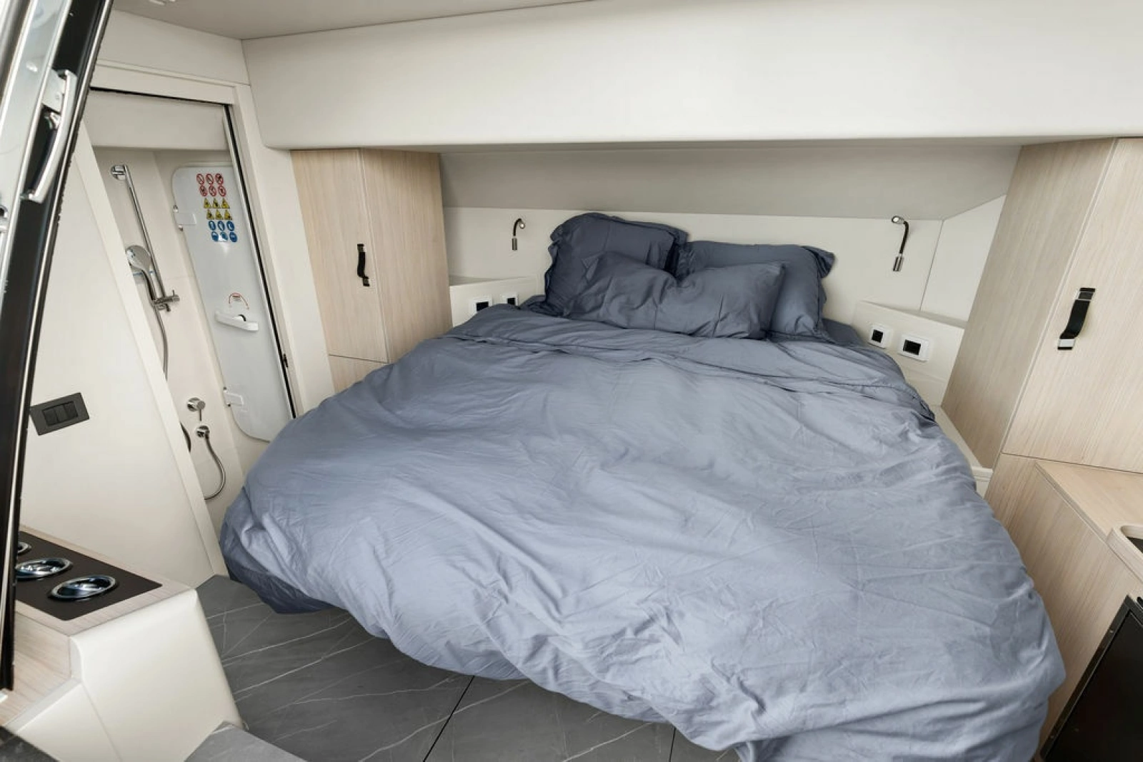2023 Absolute Navetta 64