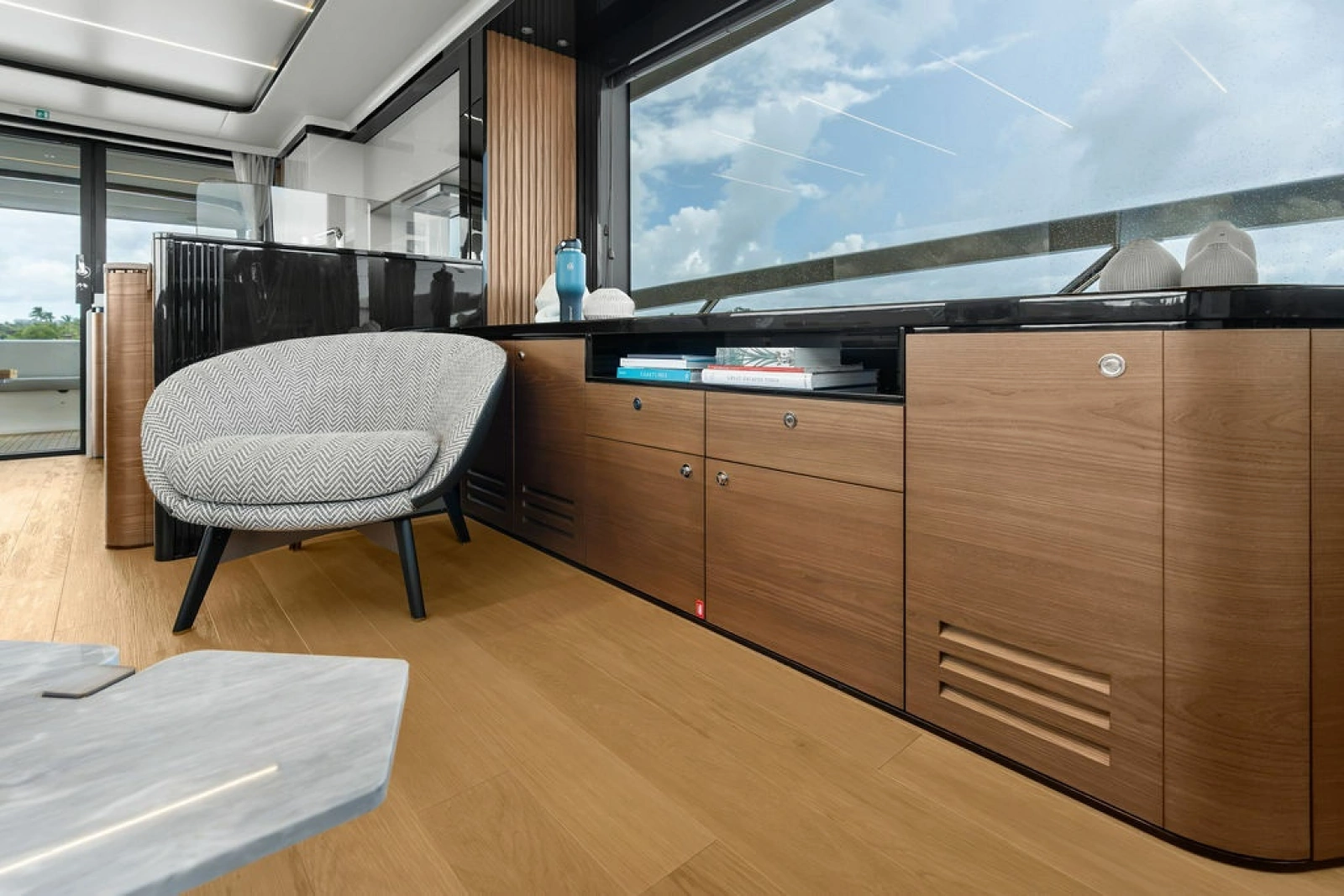2023 Absolute Navetta 64