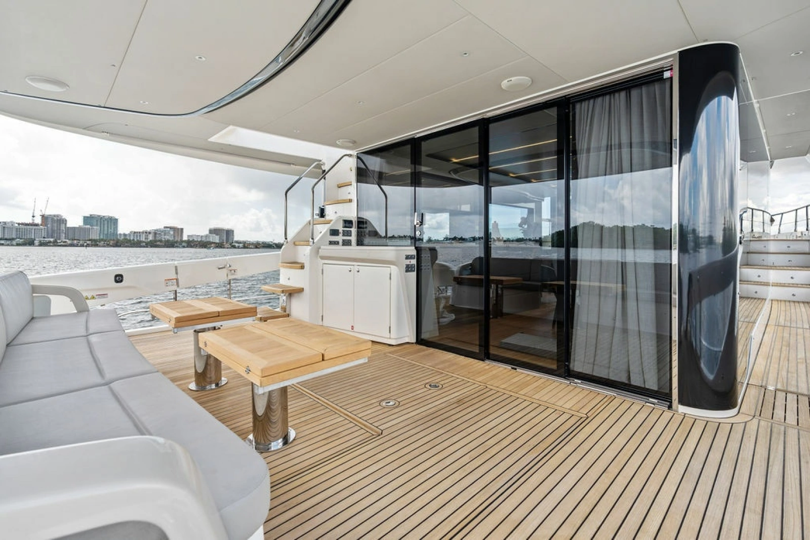 2023 Absolute Navetta 64