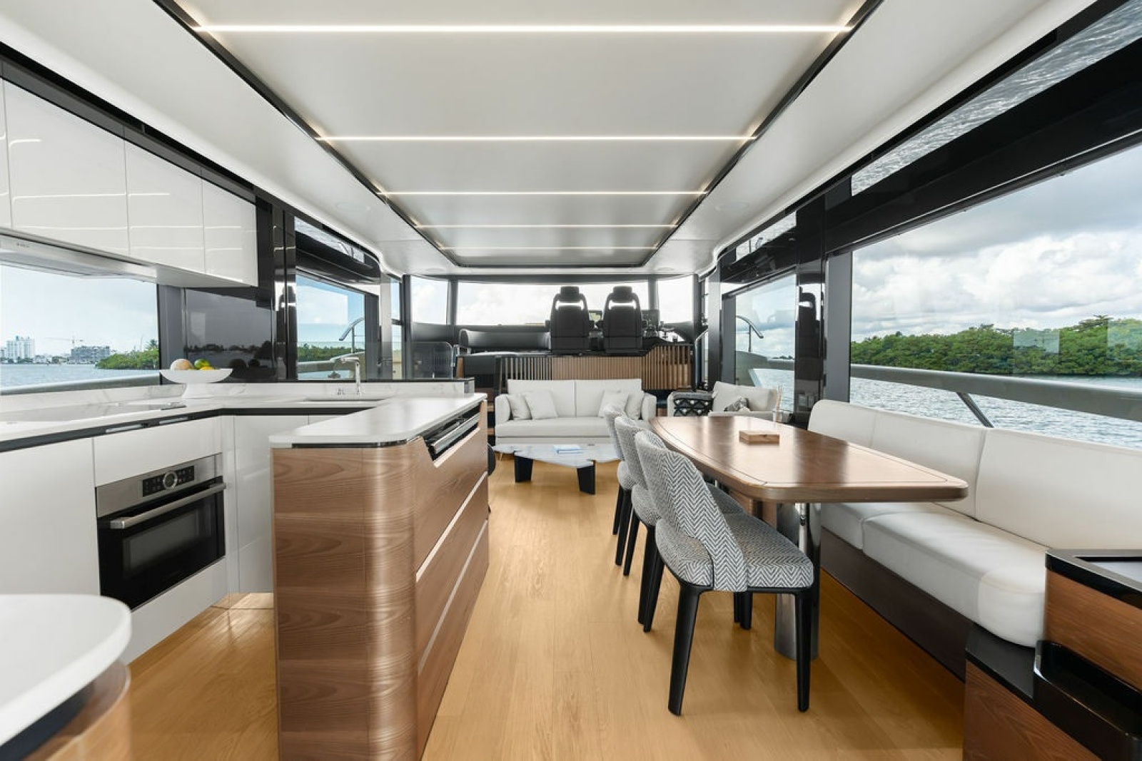 2023 Absolute Navetta 64