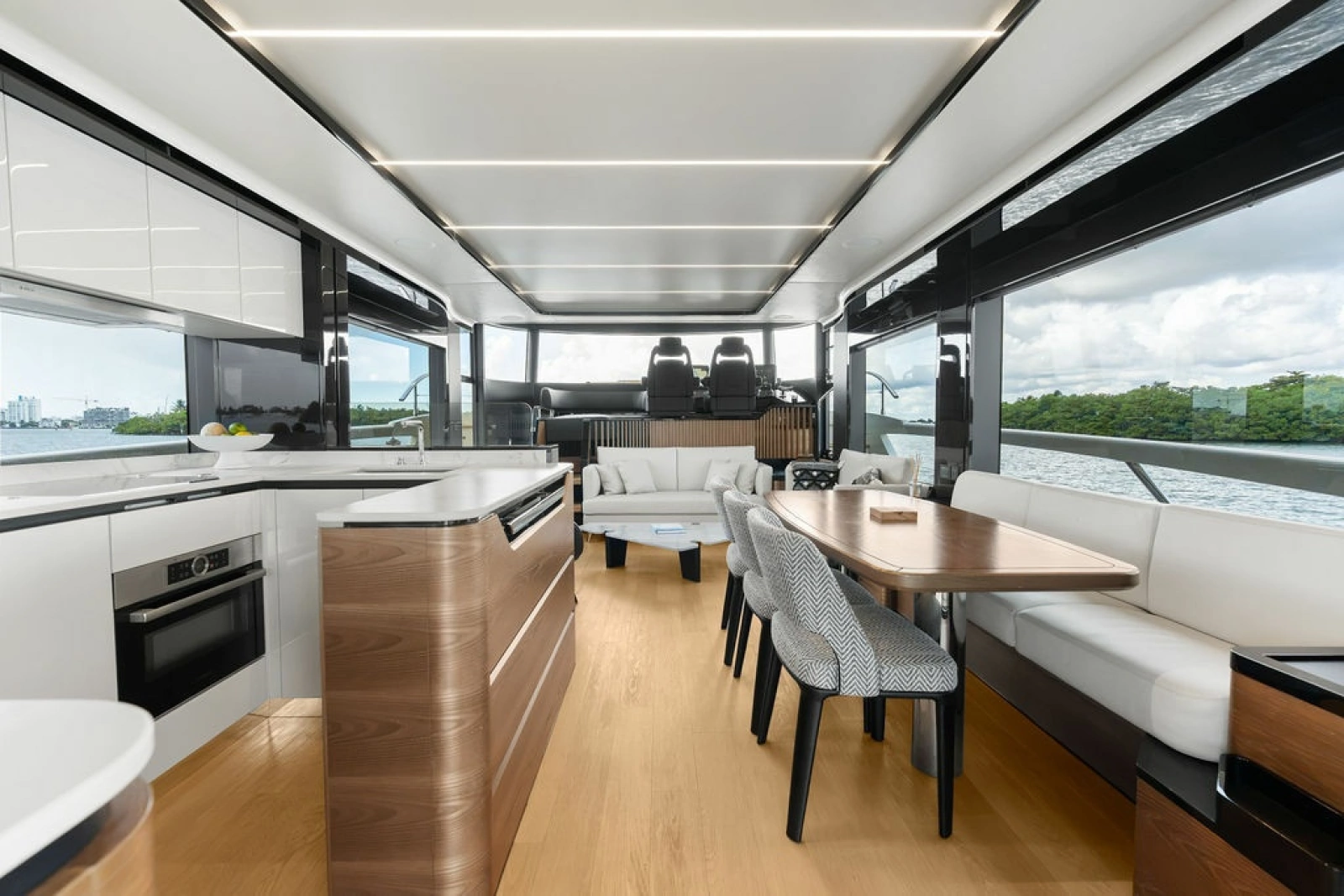 2023 Absolute Navetta 64
