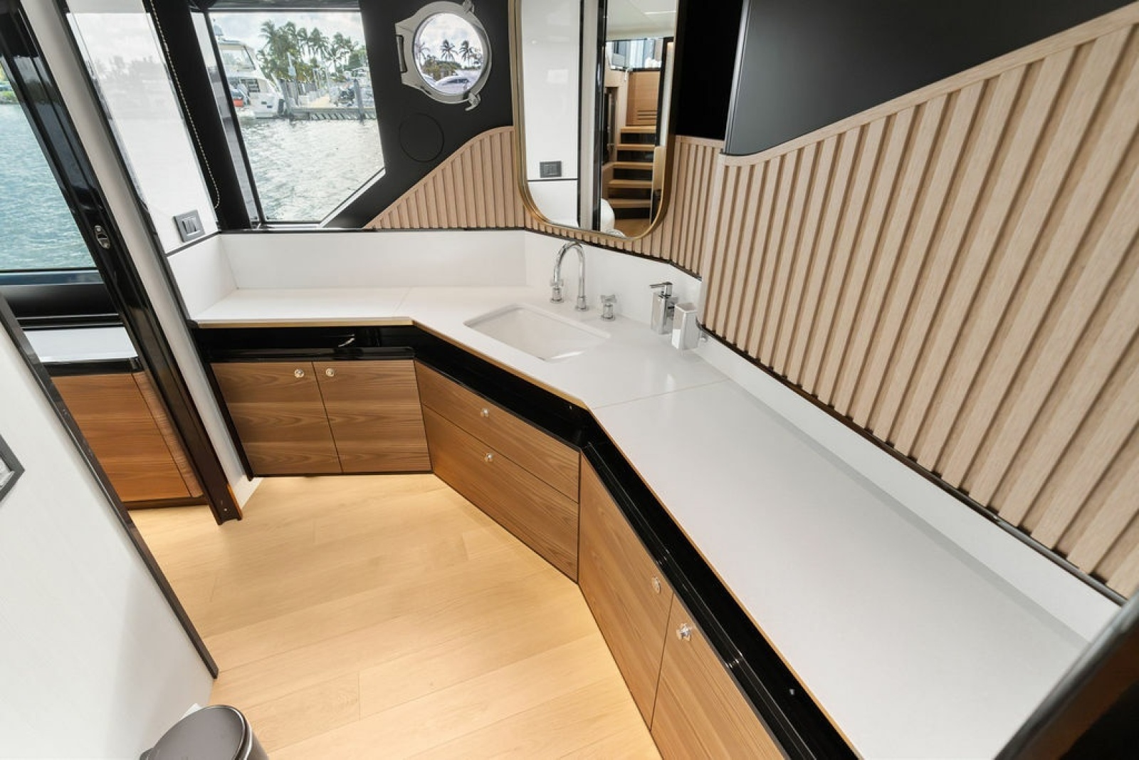 2023 Absolute Navetta 64