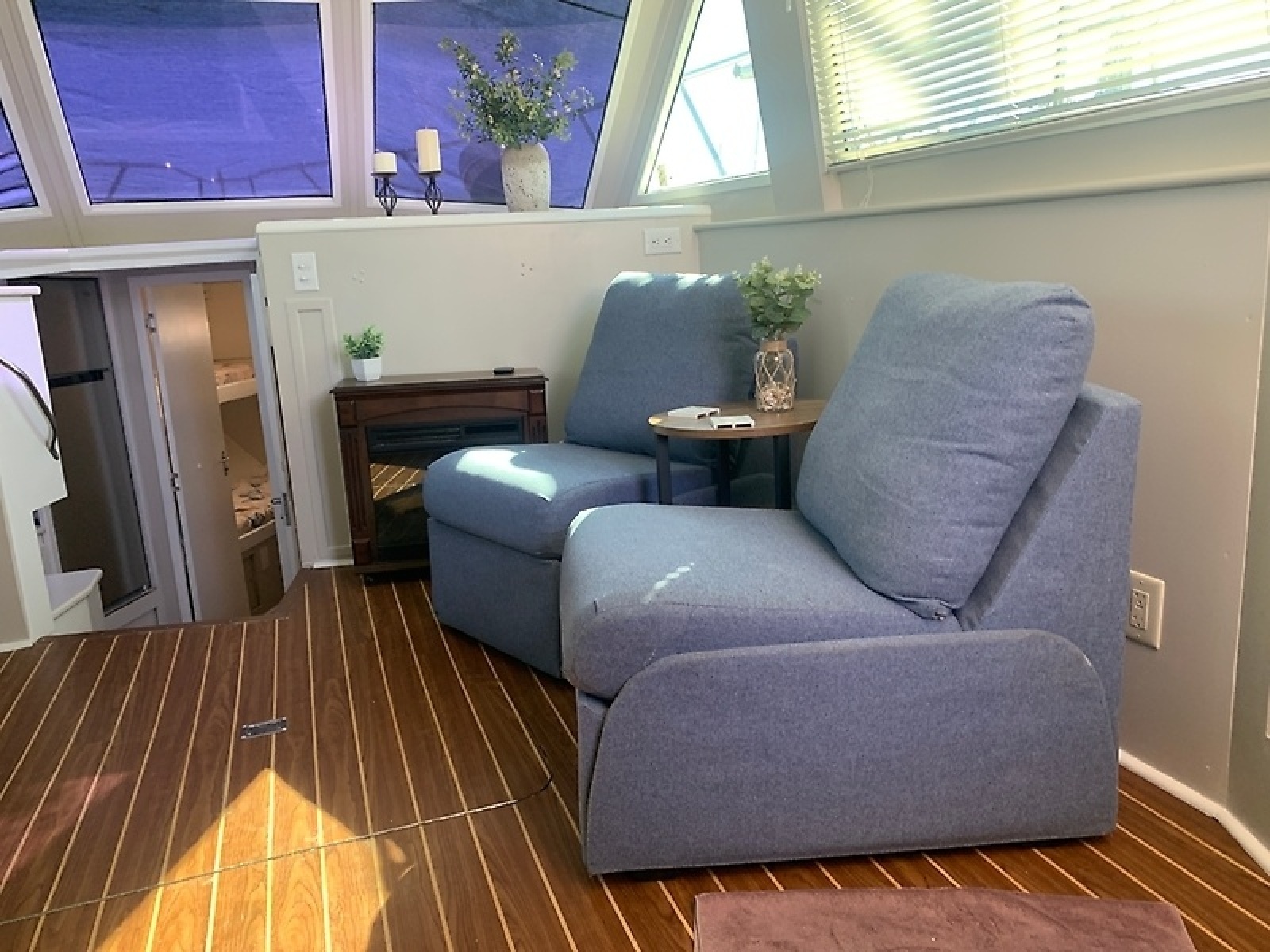 1998 Hatteras 42 Cockpit Motor Yacht — 0005985429