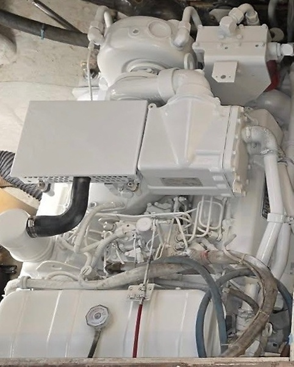 1998 Hatteras 42 Cockpit Motor Yacht — 0005984945