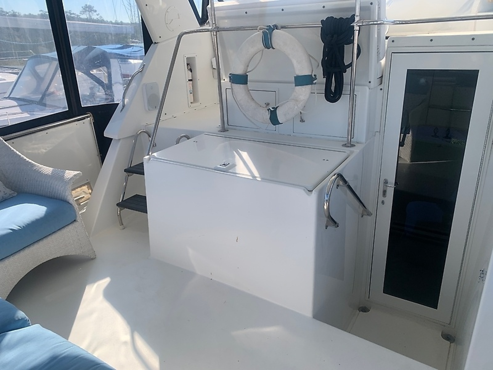 1998 Hatteras 42 Cockpit Motor Yacht — 0006007374