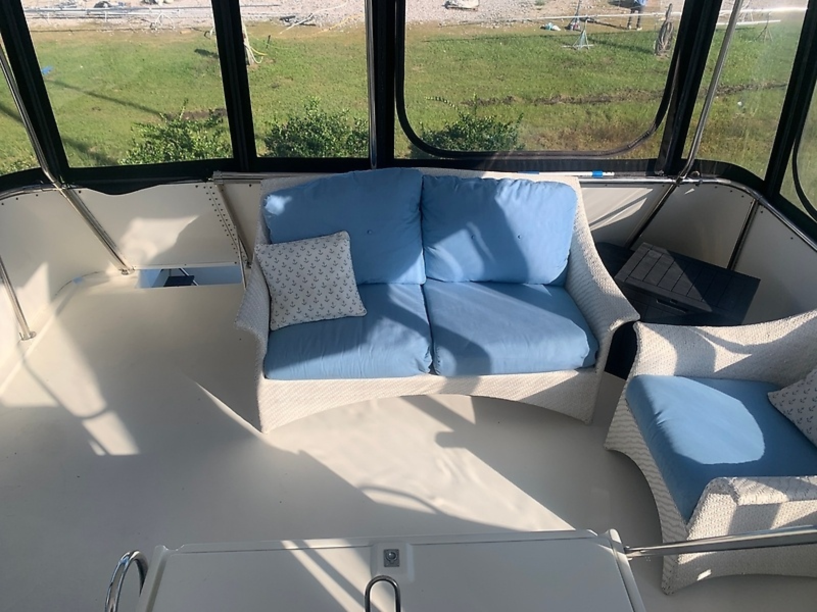 1998 Hatteras 42 Cockpit Motor Yacht — 0006007370