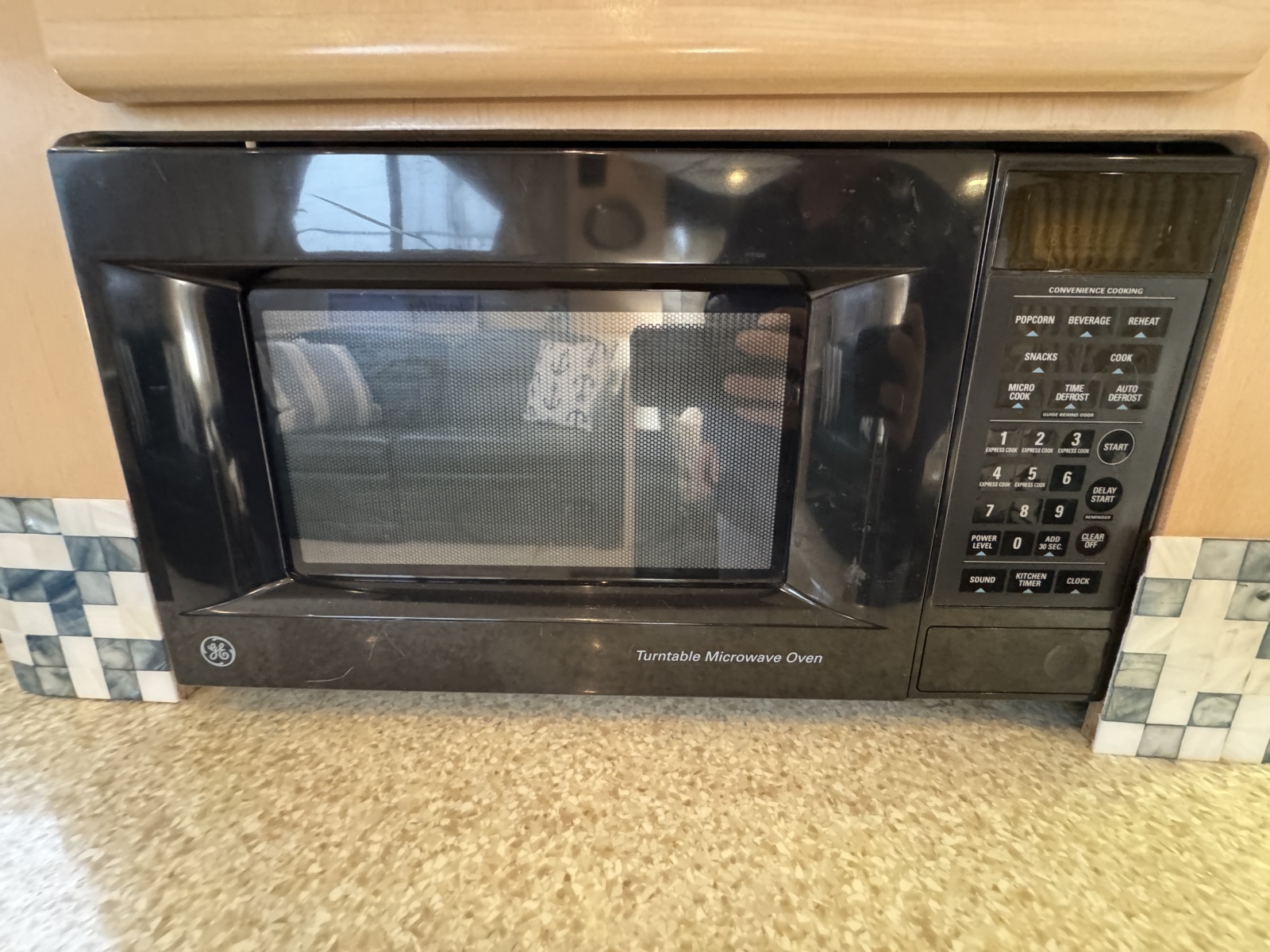 1999 Carver 370 Voyager — Cottage
