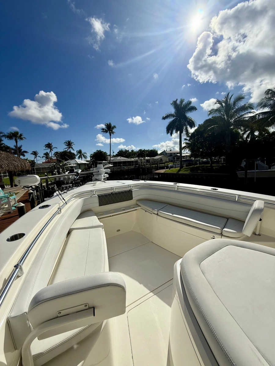 2021 Cobia 350