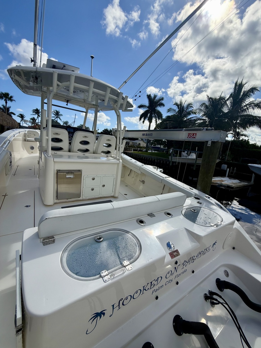 2021 Cobia 350