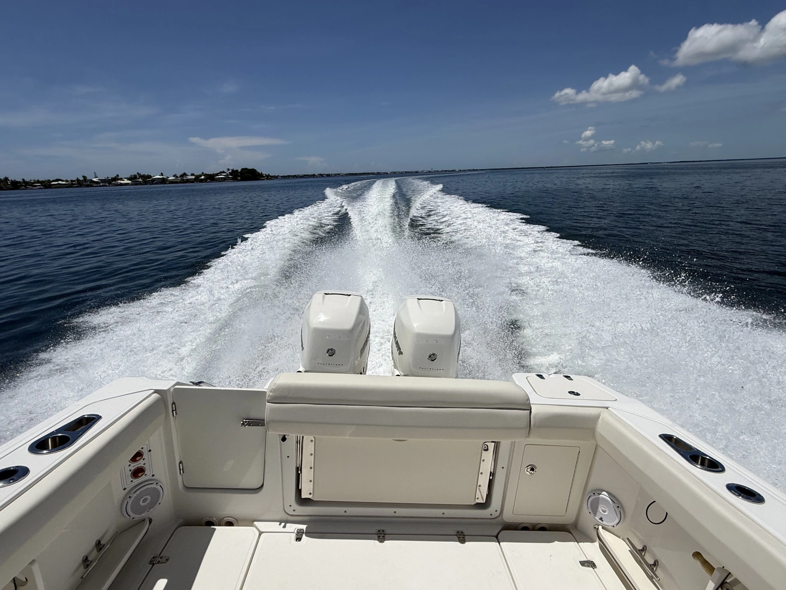 2019 Boston Whaler 280 Outrage