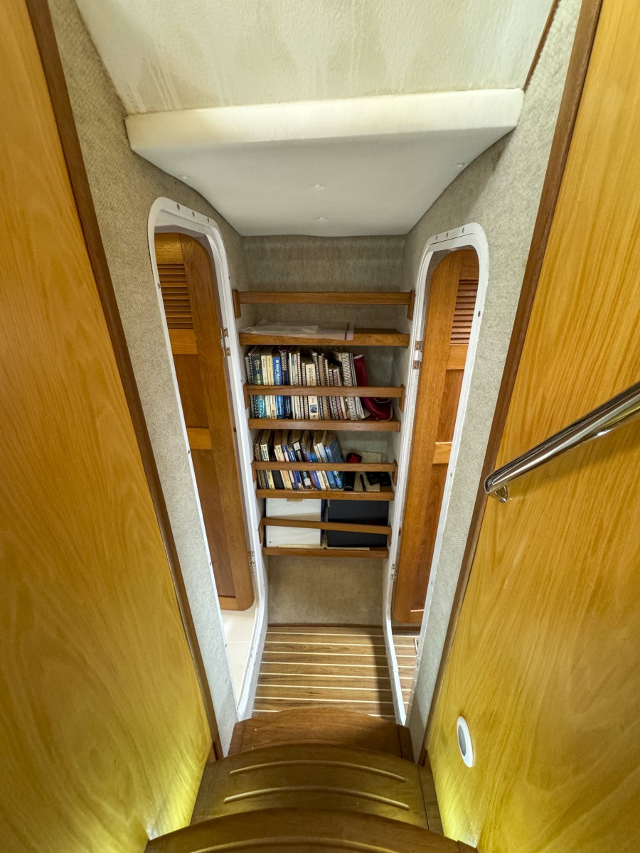 2007 Manta 42 Mk IV — CONSCIOUS SEDATION