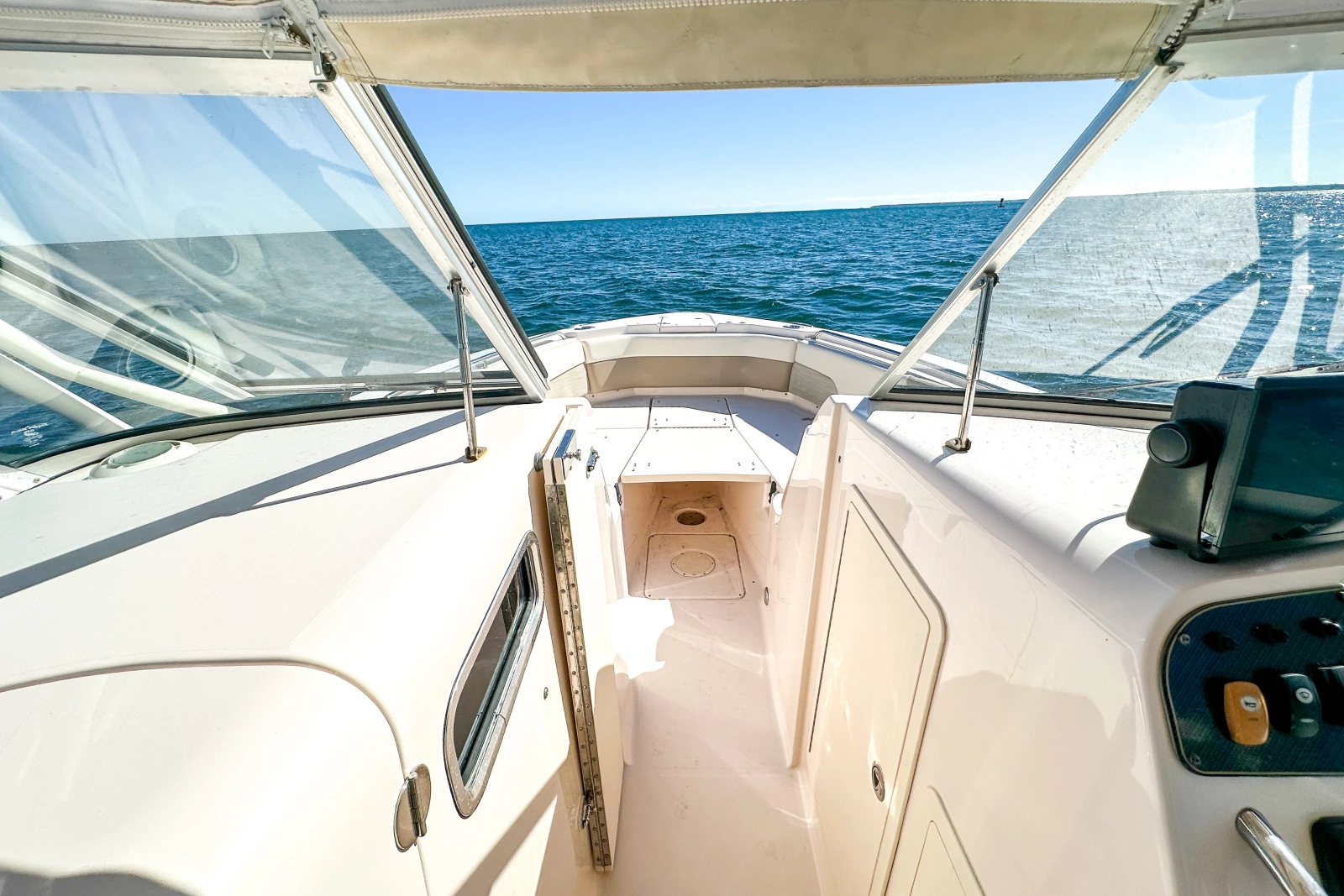 2014 Grady-White 307 Freedom