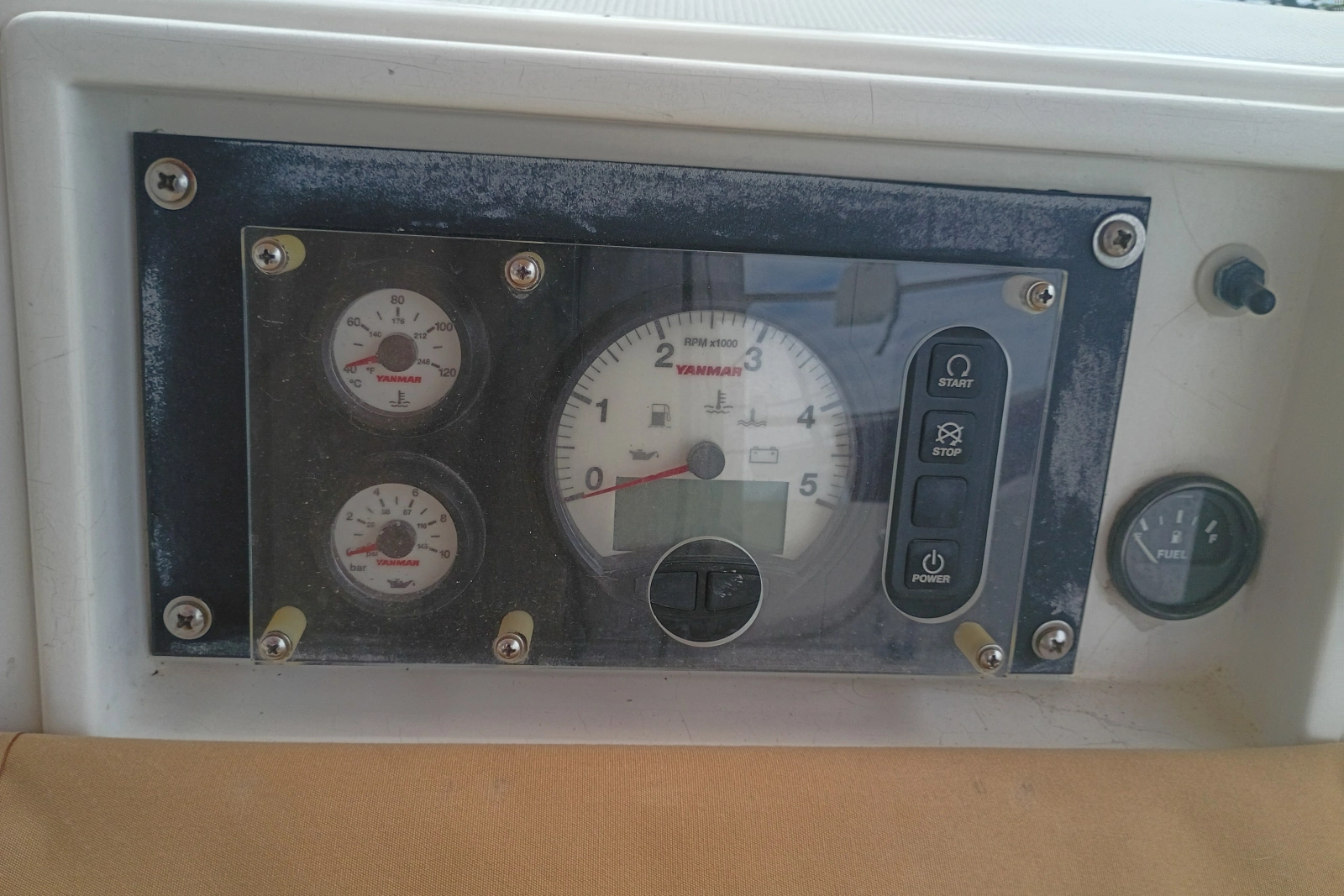 2005 Sabre 426