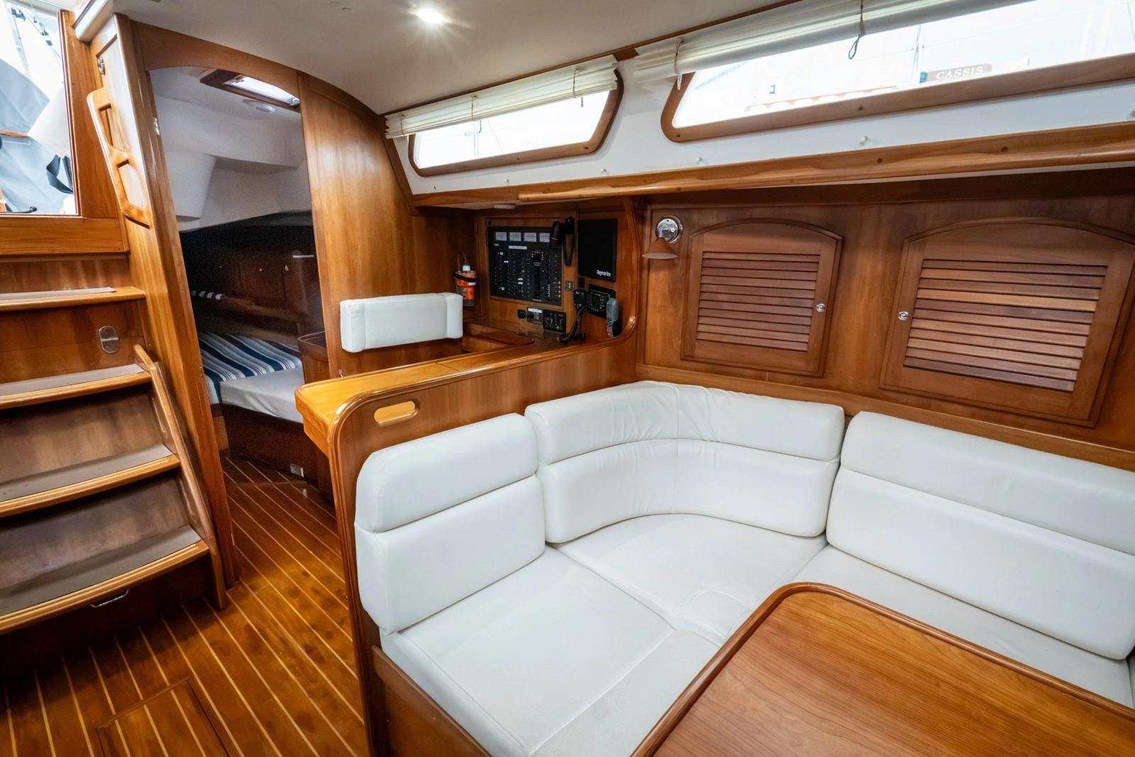 2005 Sabre 426