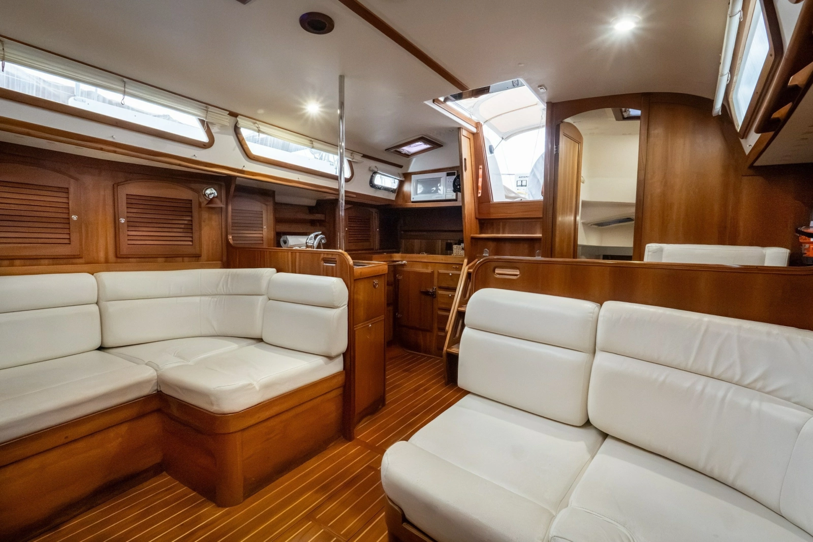 2005 Sabre 426