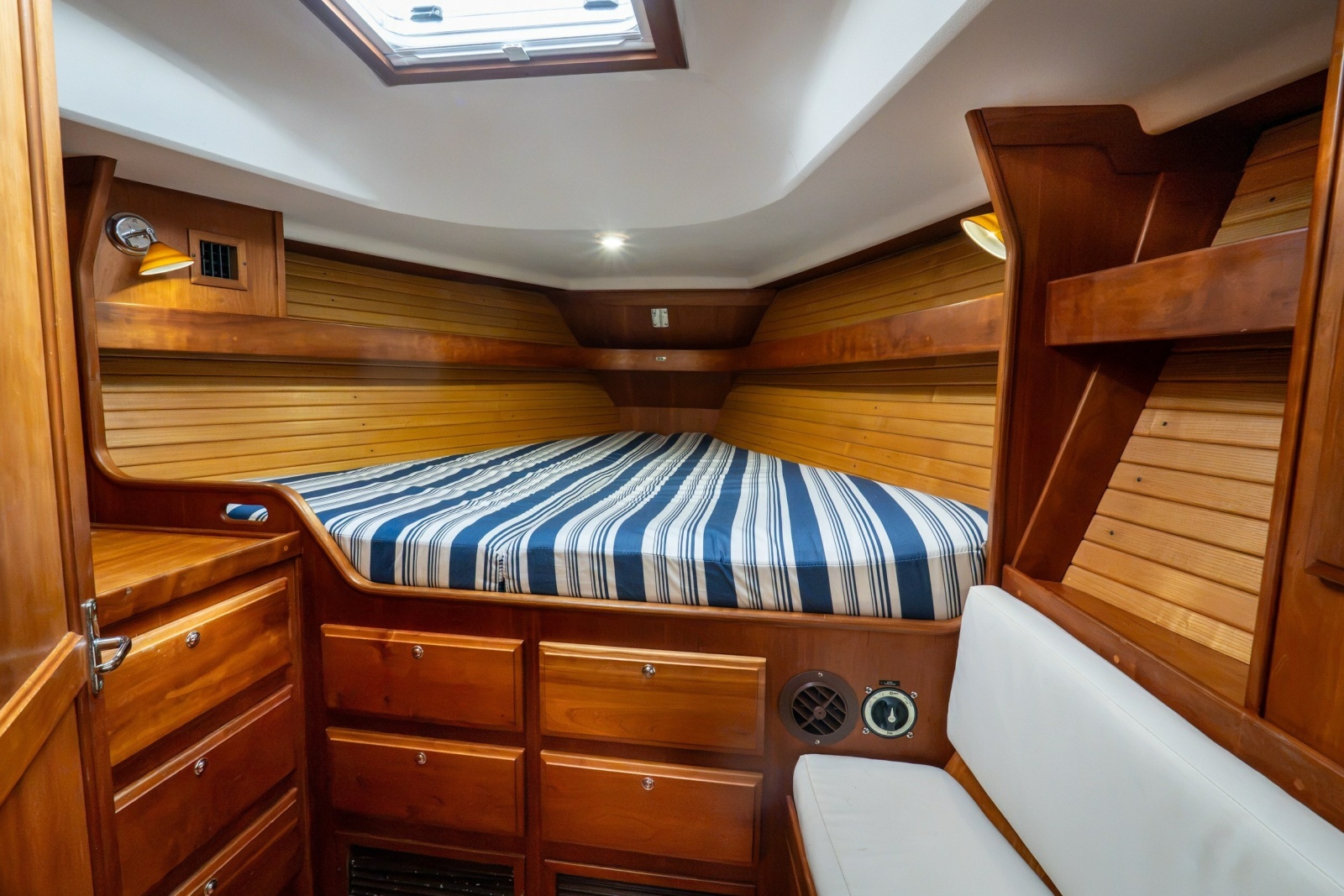 2005 Sabre 426