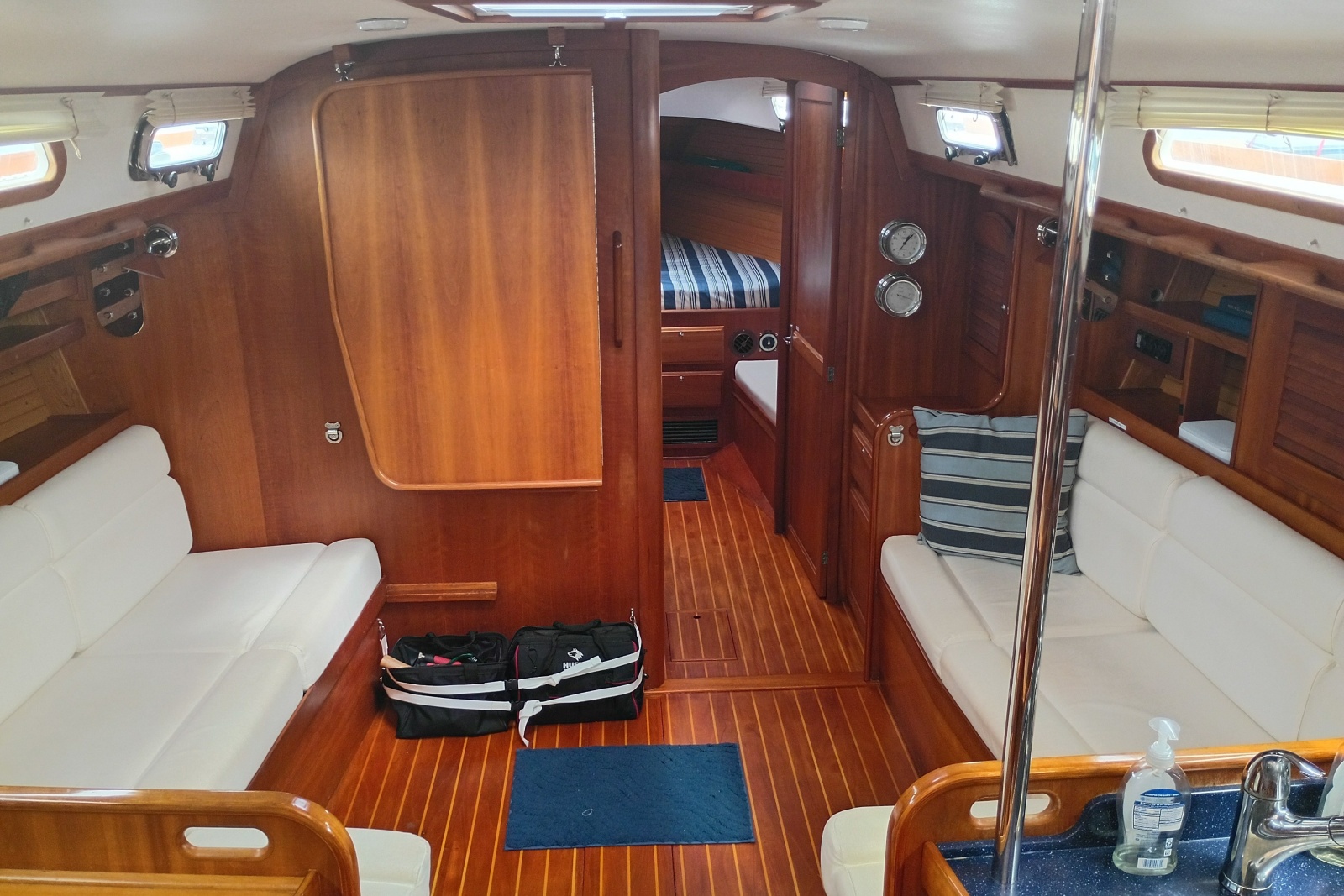 2005 Sabre 426