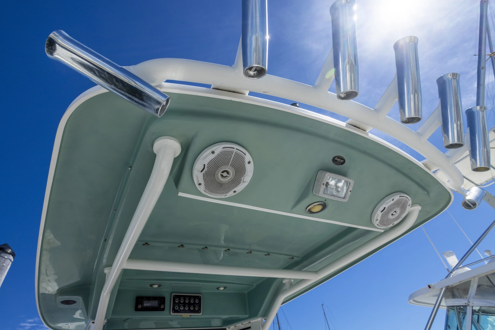 2012 Everglades 295 CENTER CONSOLE