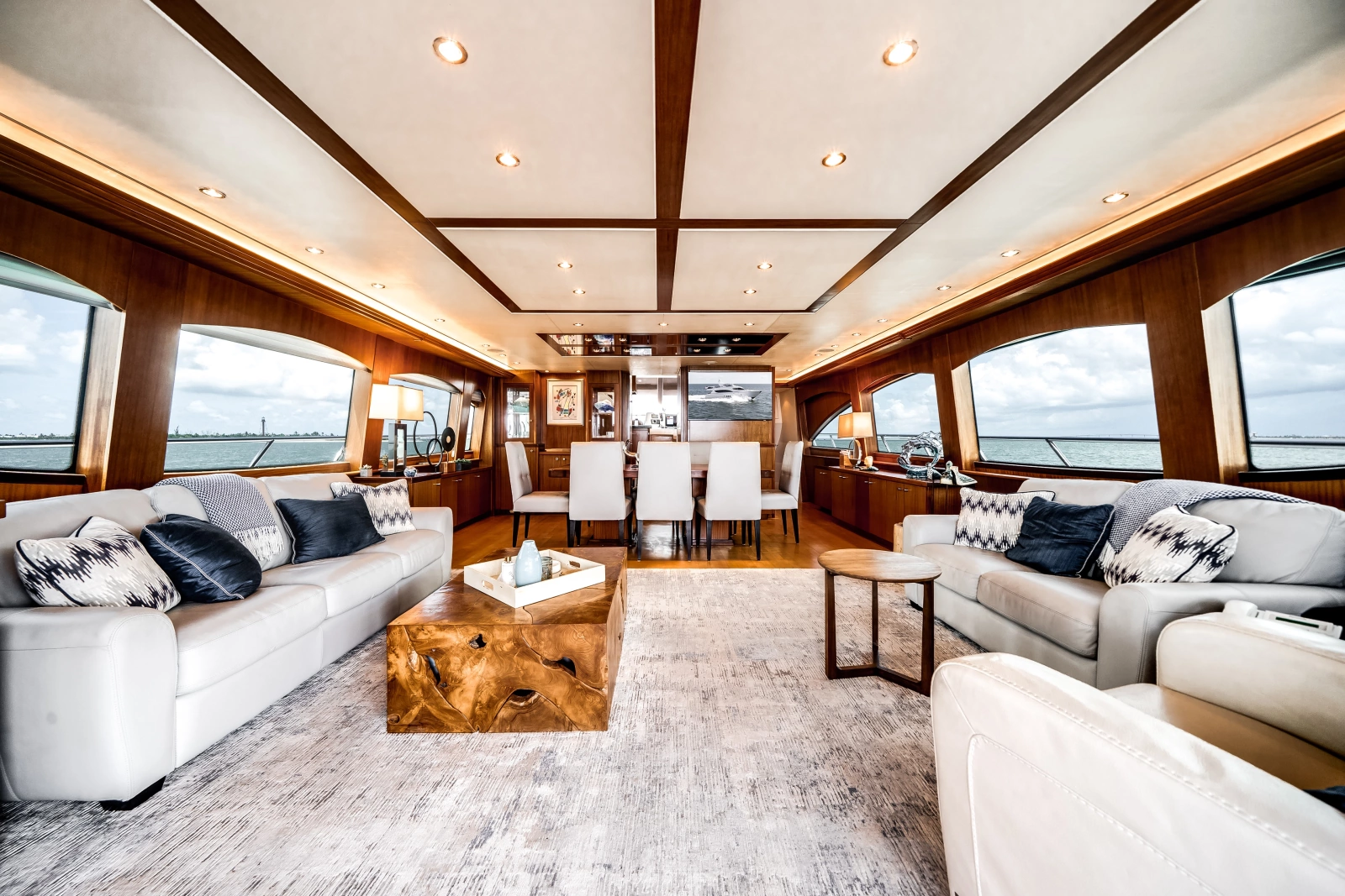 2008 Hatteras 