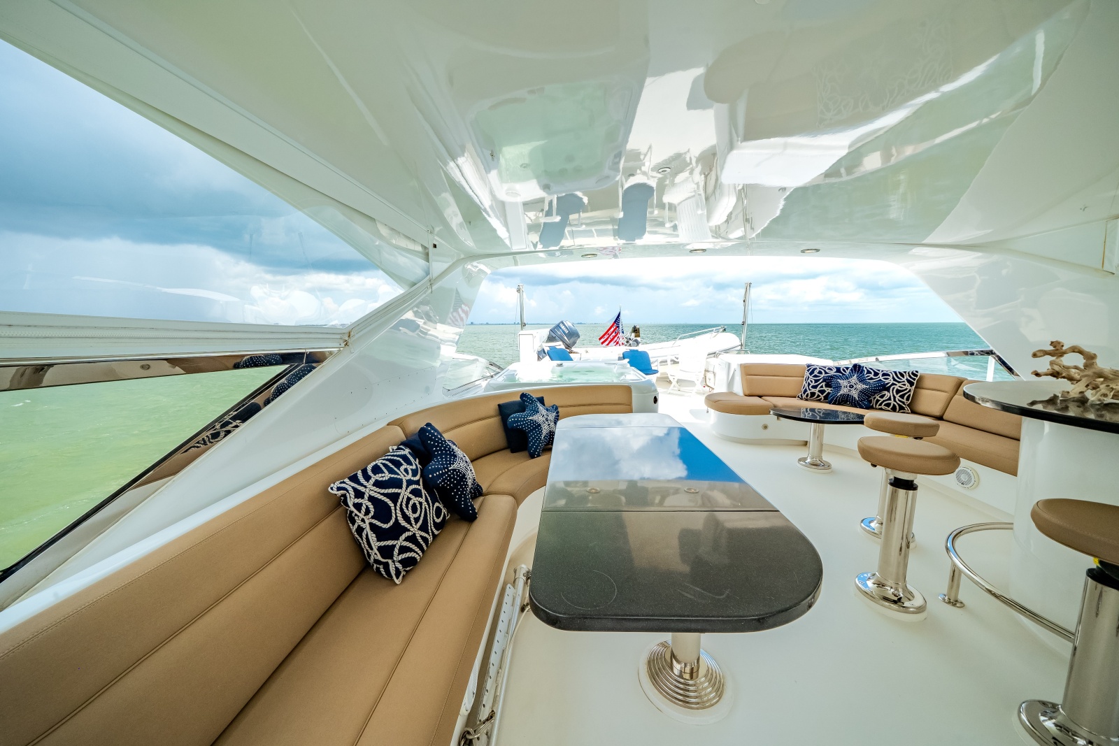 2008 Hatteras 
