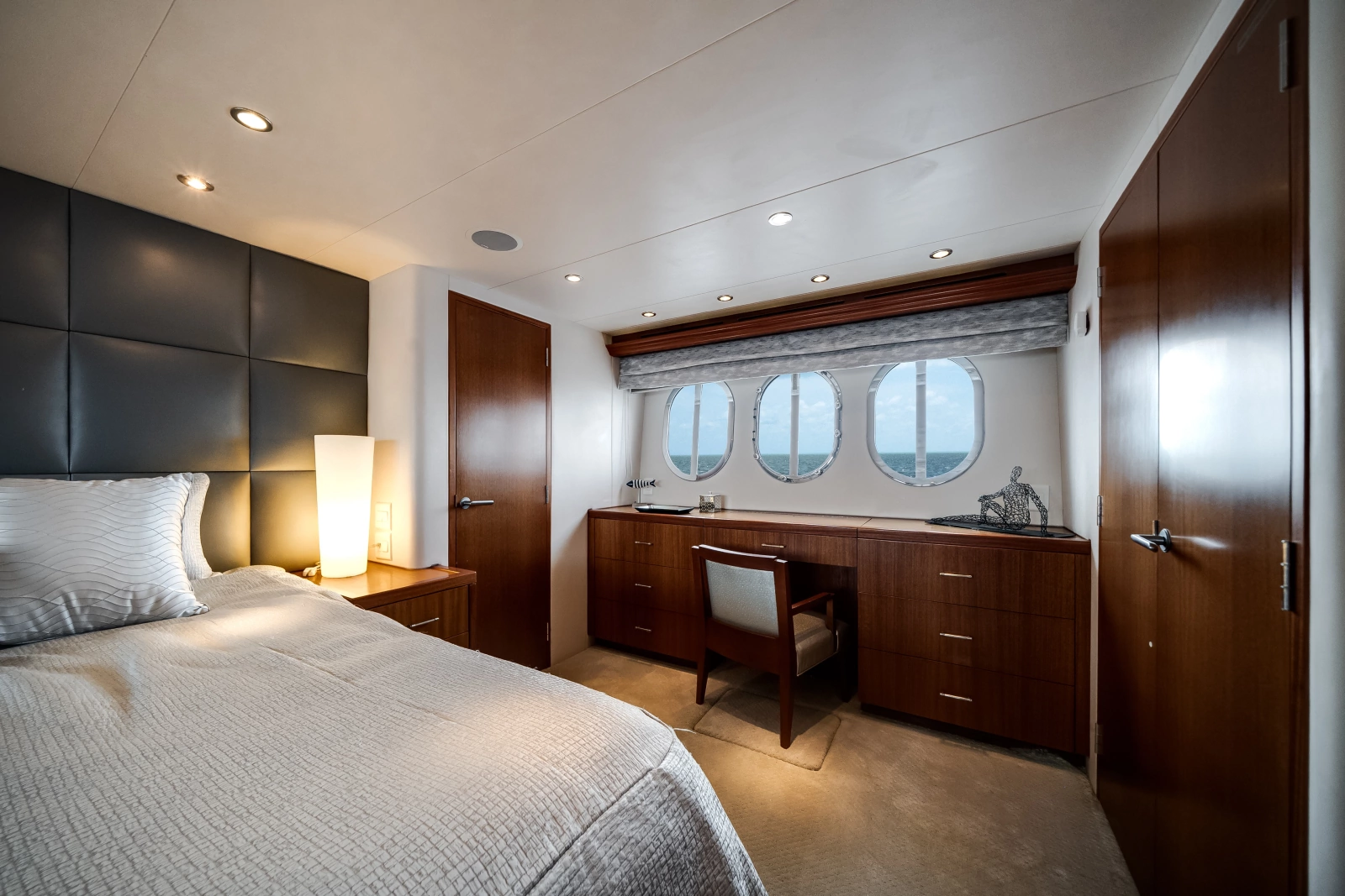 2008 Hatteras 