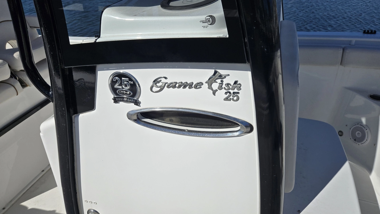 2021 Sea Hunt Gamefish 25