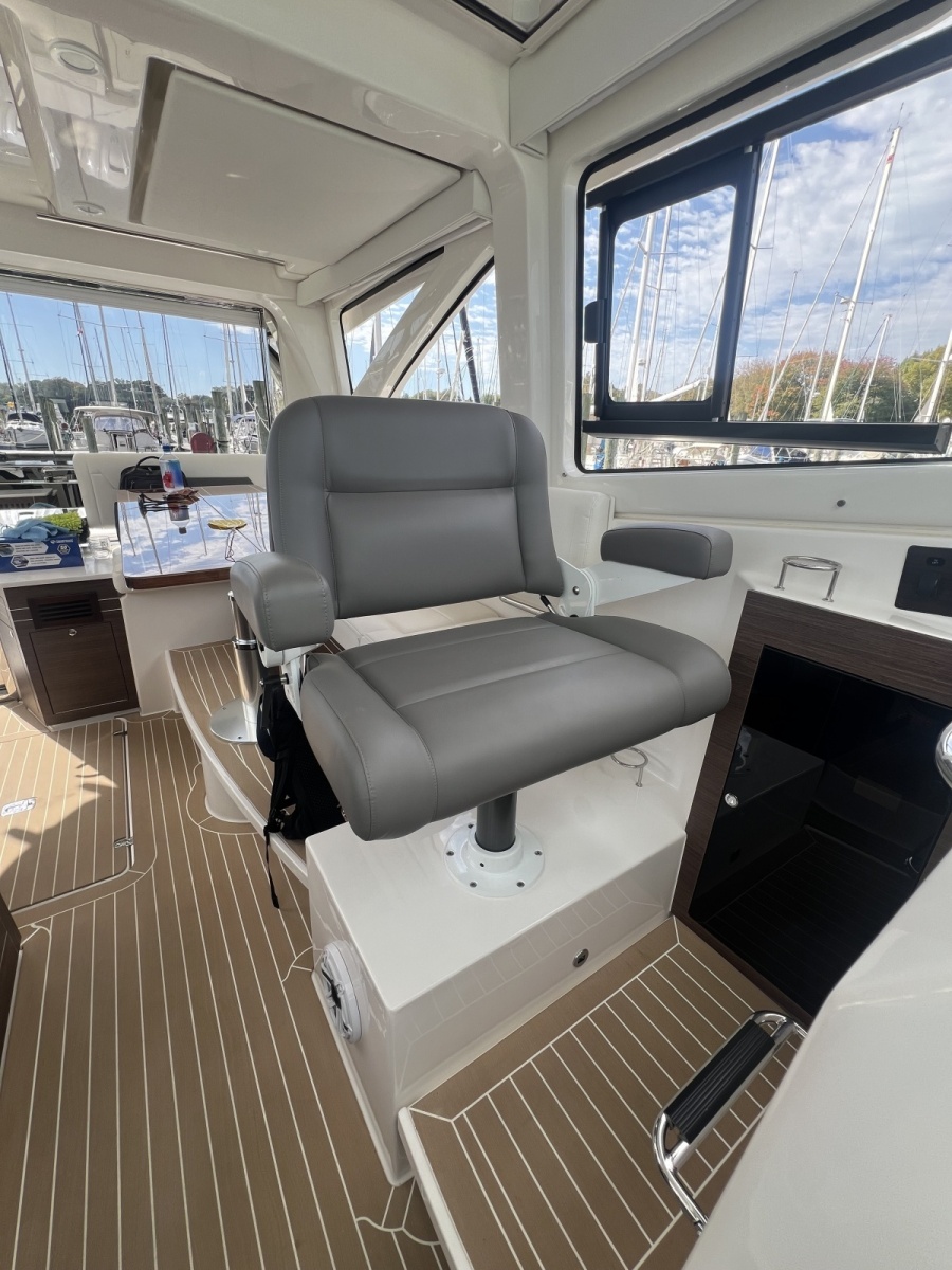 2025 Pursuit OS 445 Offshore